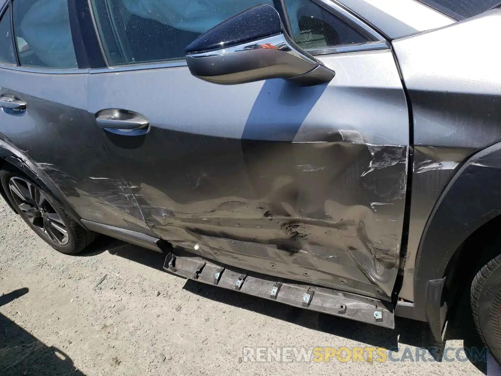 9 Photograph of a damaged car JTHY3JBH5K2000780 LEXUS UX 200 2019