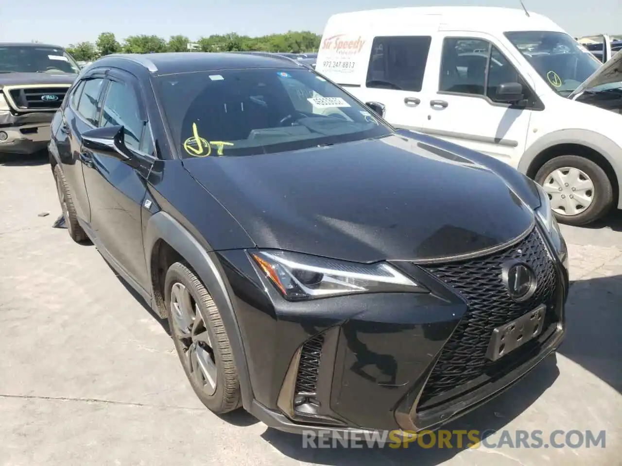 1 Photograph of a damaged car JTHY3JBH5K2004621 LEXUS UX 200 2019