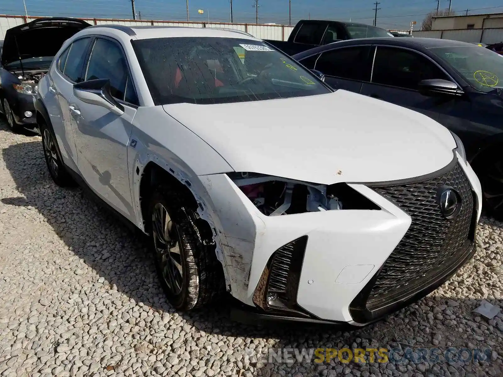 1 Photograph of a damaged car JTHY3JBH7K2016639 LEXUS UX 200 2019