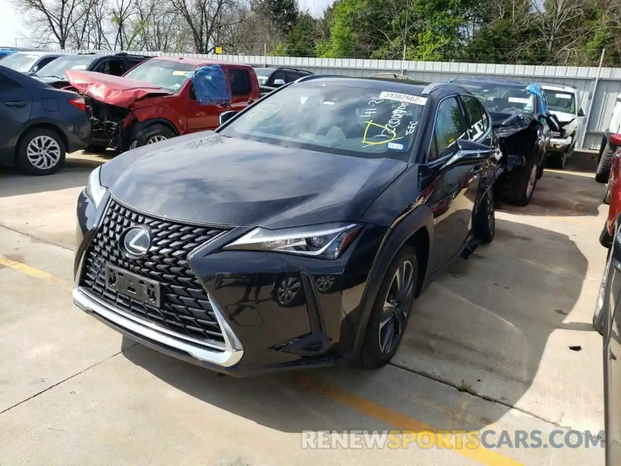 2 Фотография поврежденного автомобиля JTHY3JBH7K2020450 LEXUS UX 200 2019