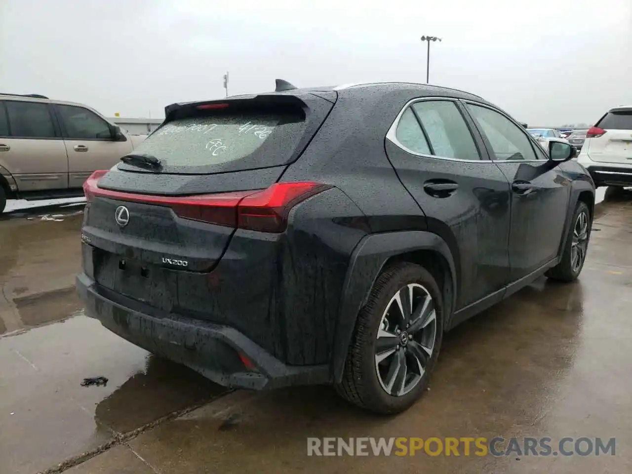 4 Фотография поврежденного автомобиля JTHY3JBH7K2020450 LEXUS UX 200 2019