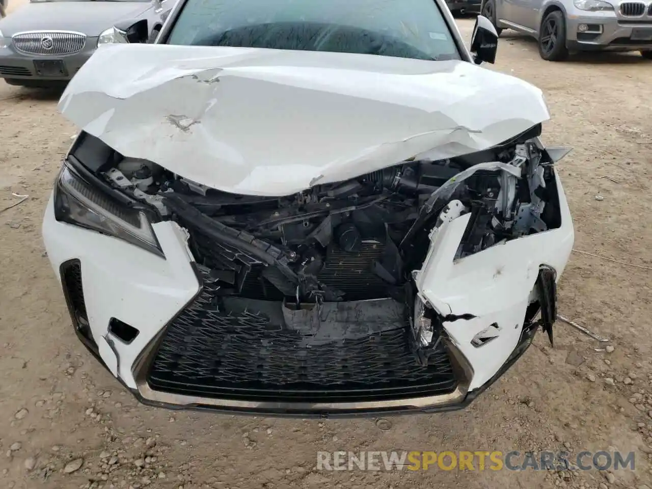 9 Photograph of a damaged car JTHY3JBH8K2004418 LEXUS UX 200 2019