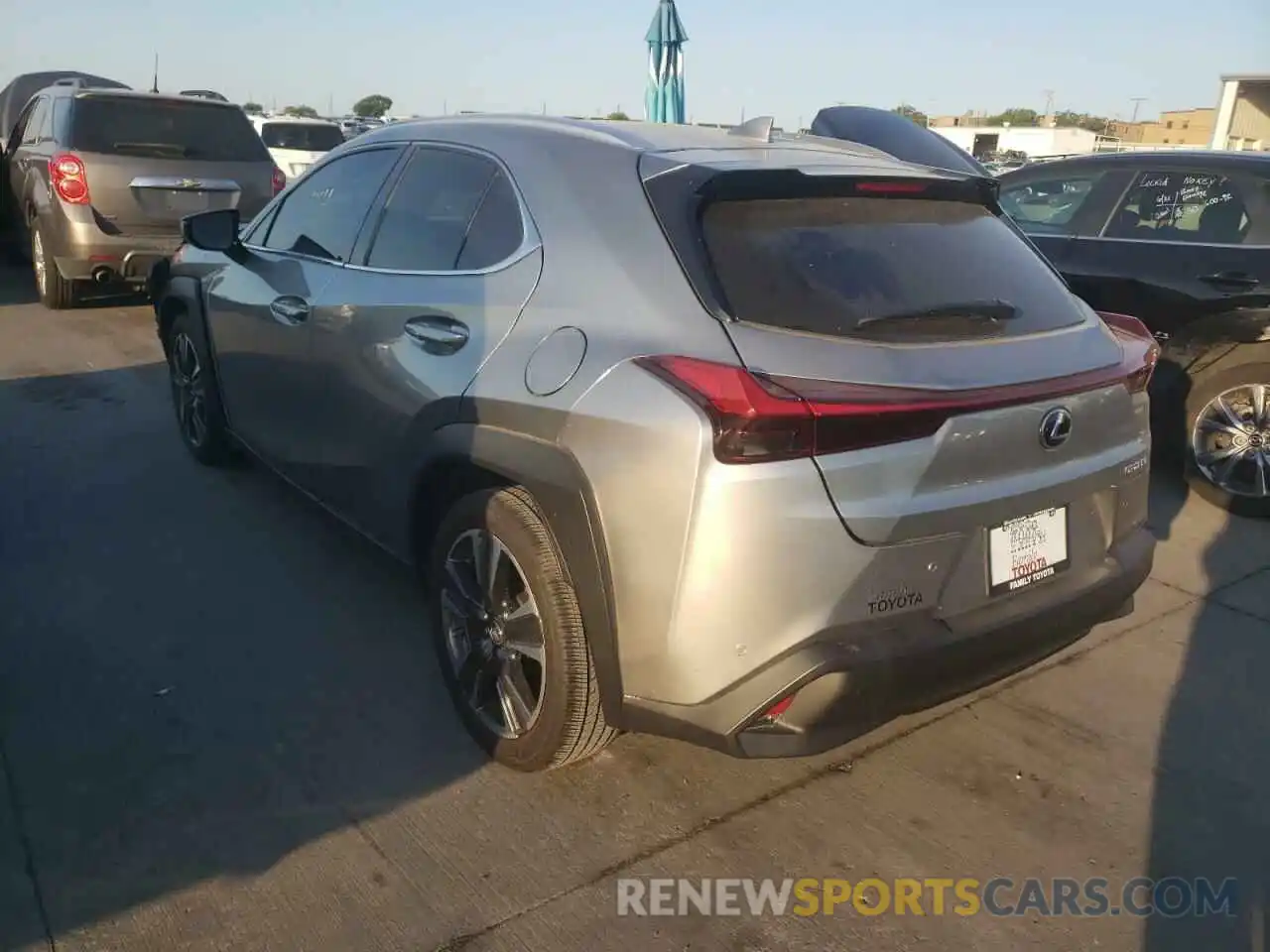 3 Photograph of a damaged car JTHY3JBH8K2006931 LEXUS UX 200 2019