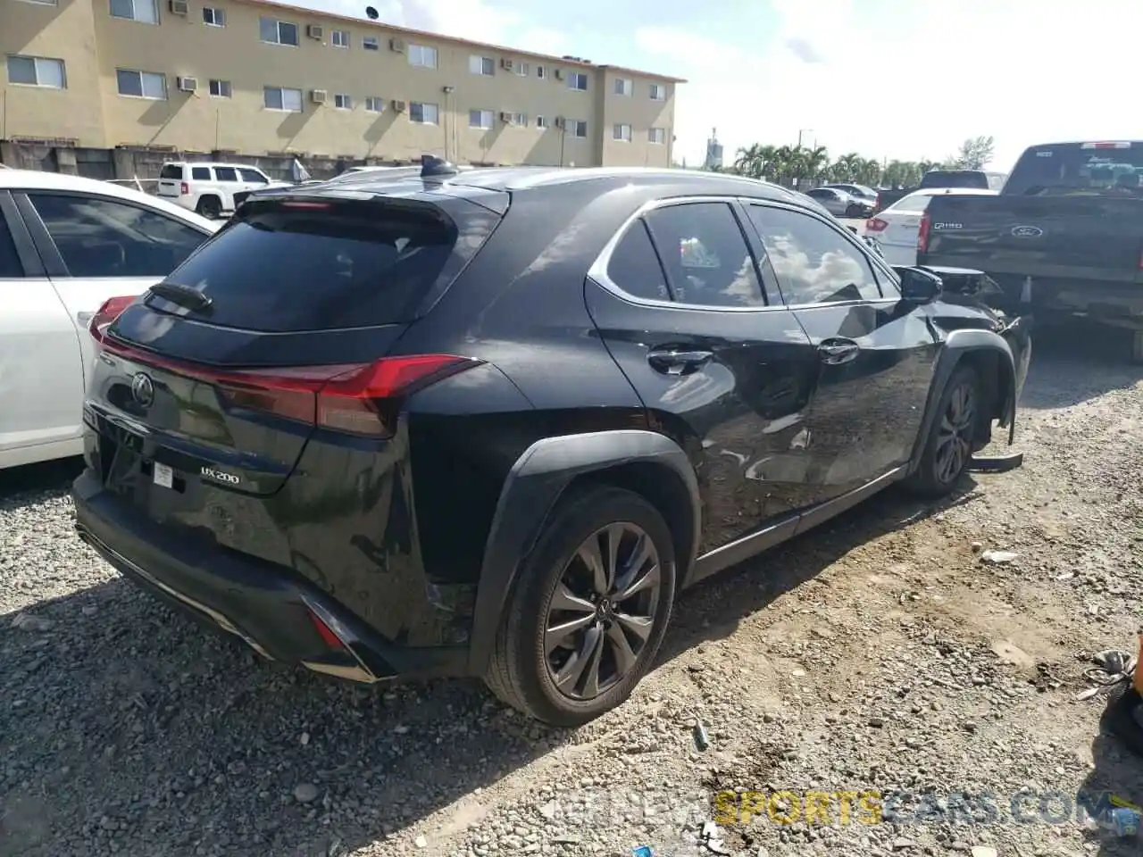 4 Фотография поврежденного автомобиля JTHY3JBH9K2006758 LEXUS UX 200 2019