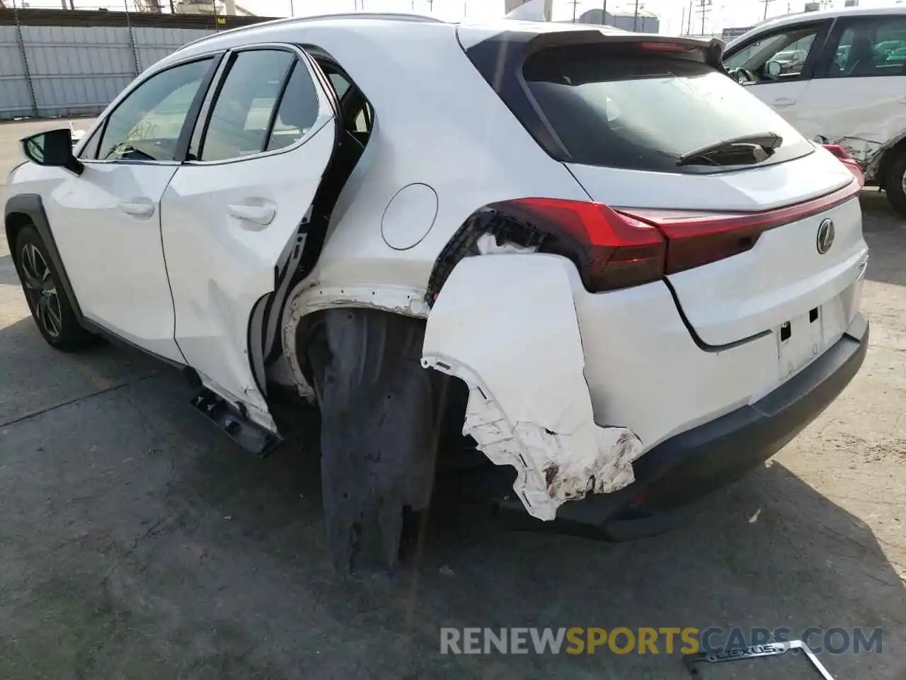 9 Photograph of a damaged car JTHY3JBH9K2013659 LEXUS UX 200 2019