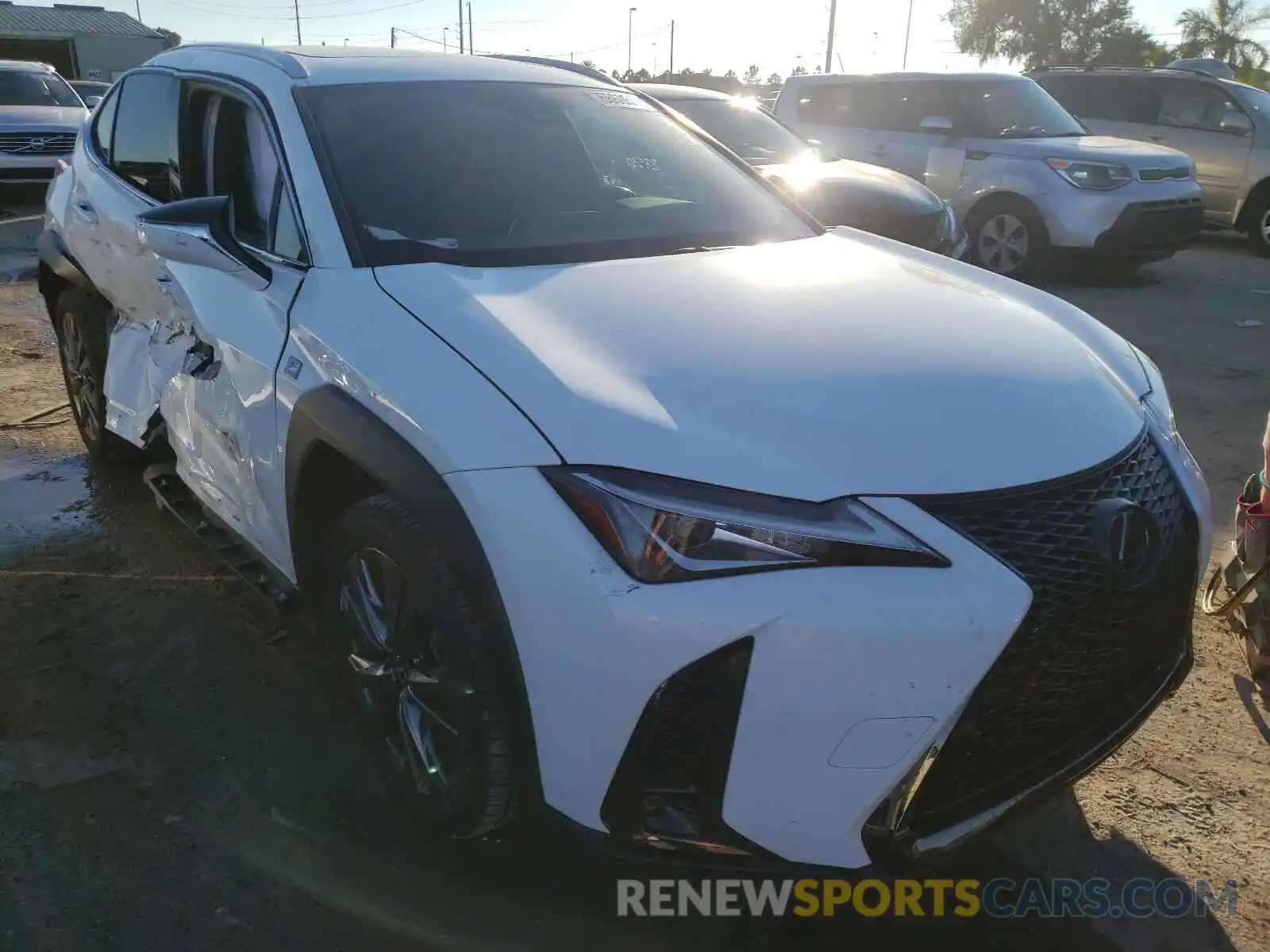 1 Photograph of a damaged car JTHY3JBH9K2014102 LEXUS UX 200 2019