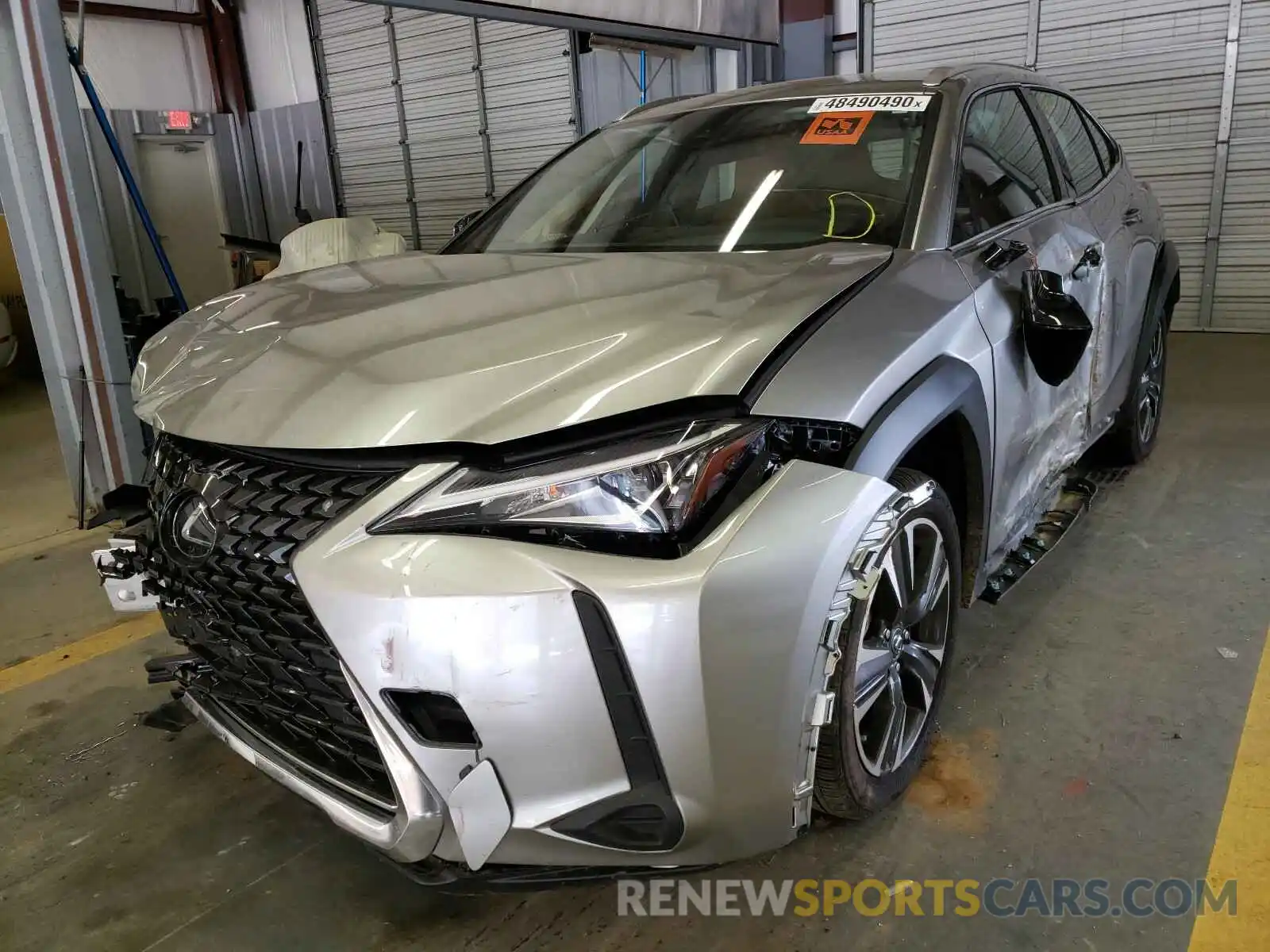 2 Фотография поврежденного автомобиля JTHY3JBHXK2013654 LEXUS UX 200 2019