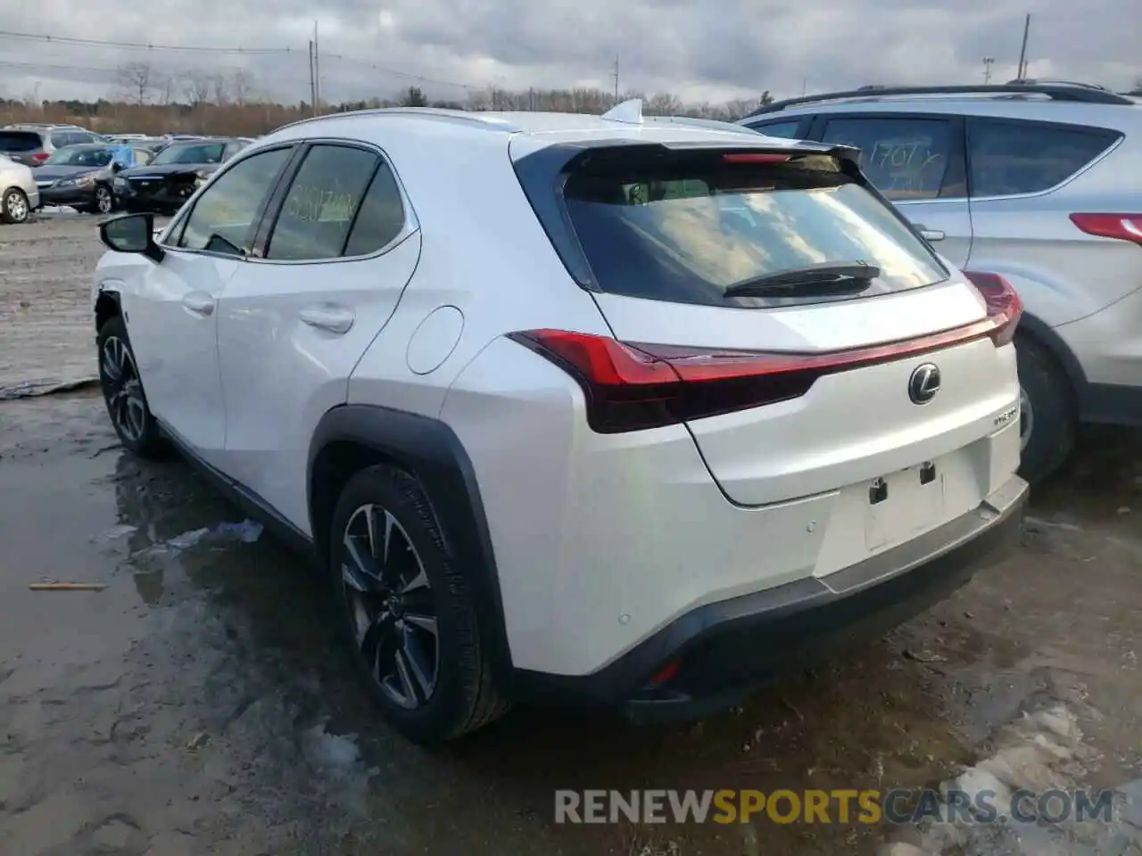 3 Фотография поврежденного автомобиля JTHY3JBHXK2016490 LEXUS UX 200 2019