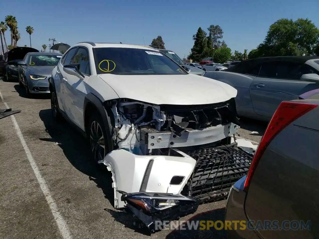 1 Photograph of a damaged car JTHY3JBHXK2017980 LEXUS UX 200 2019