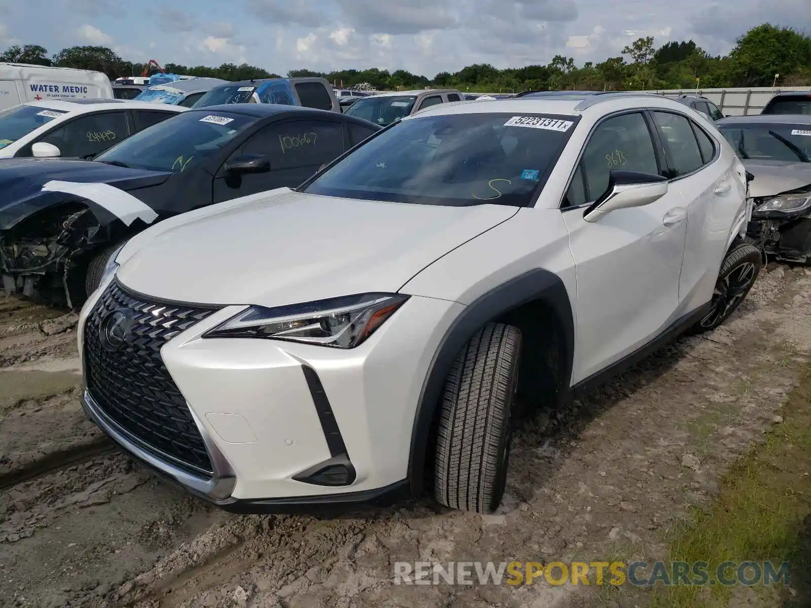 2 Фотография поврежденного автомобиля JTHY3JBHXK2020295 LEXUS UX 200 2019