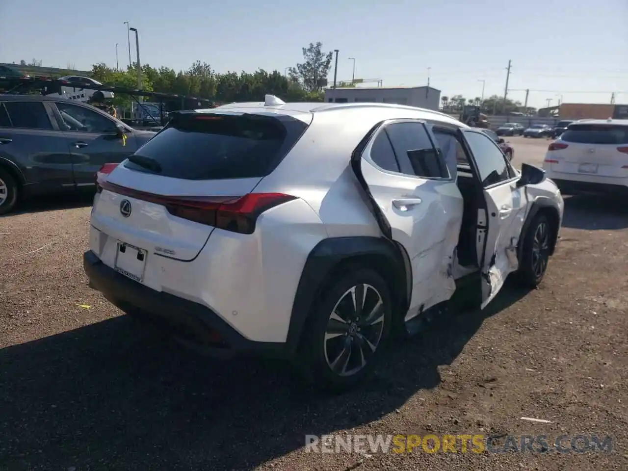 4 Фотография поврежденного автомобиля JTHP3JBH9L2029910 LEXUS UX 200 2020