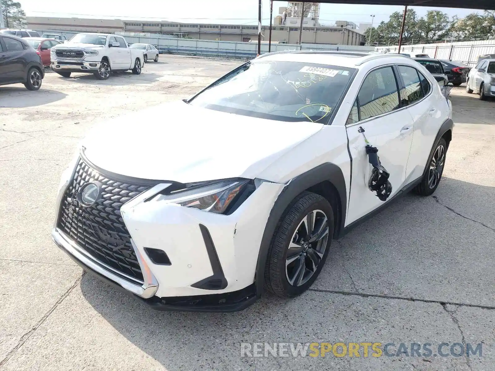 2 Фотография поврежденного автомобиля JTHP3JBHXL2022352 LEXUS UX 200 2020