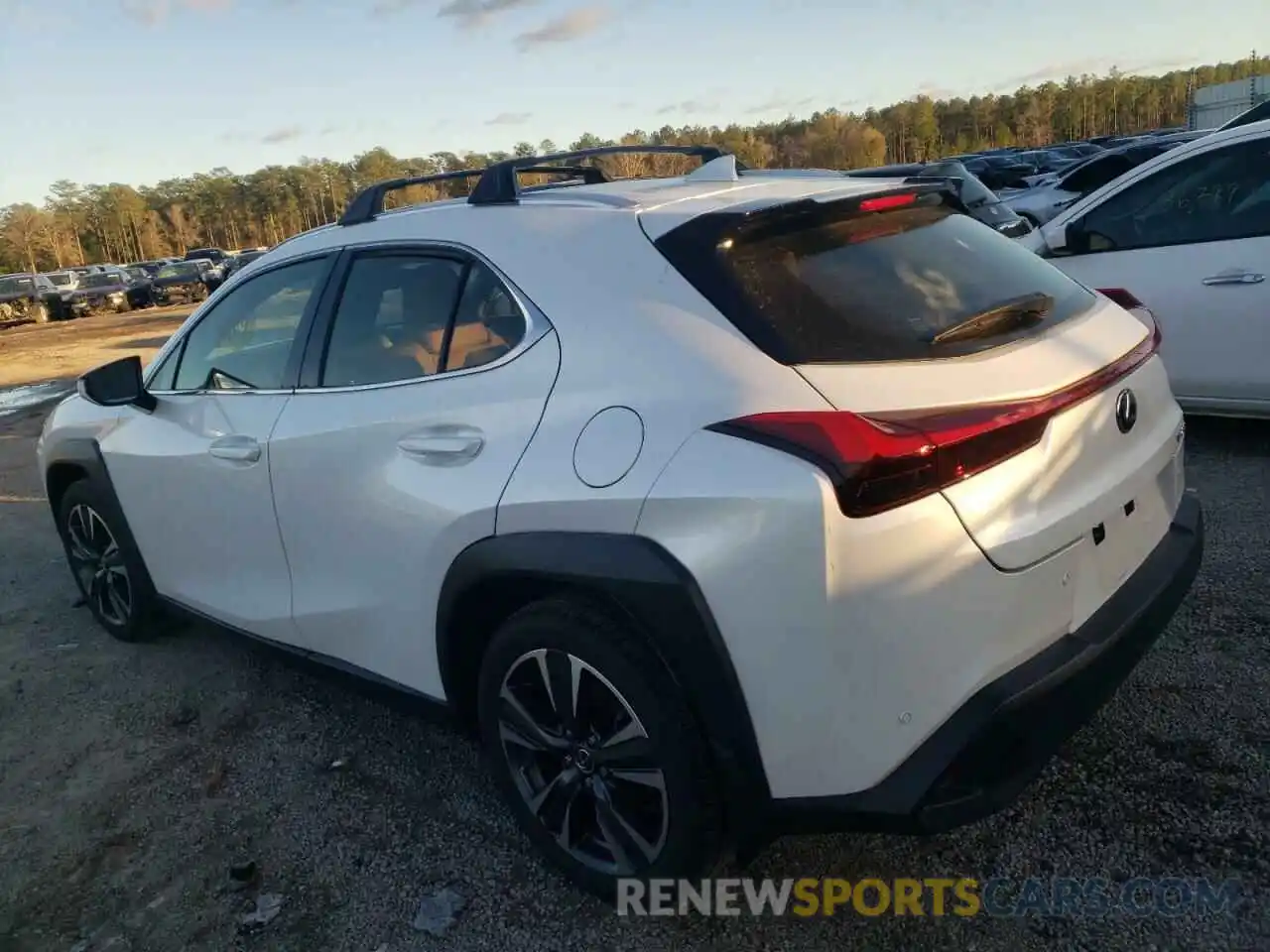 3 Фотография поврежденного автомобиля JTHP3JBHXL2030175 LEXUS UX 200 2020