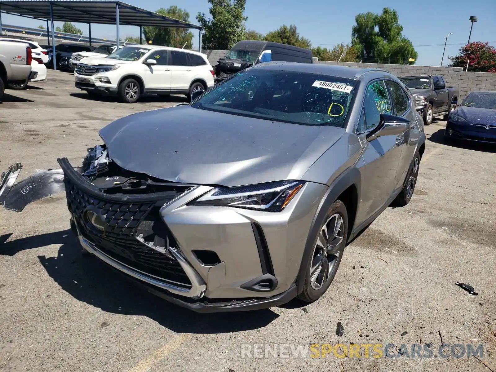 2 Фотография поврежденного автомобиля JTHX3JBH0L2031061 LEXUS UX 200 2020