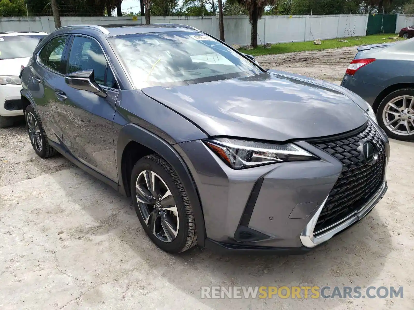 1 Фотография поврежденного автомобиля JTHX3JBH6L2023675 LEXUS UX 200 2020