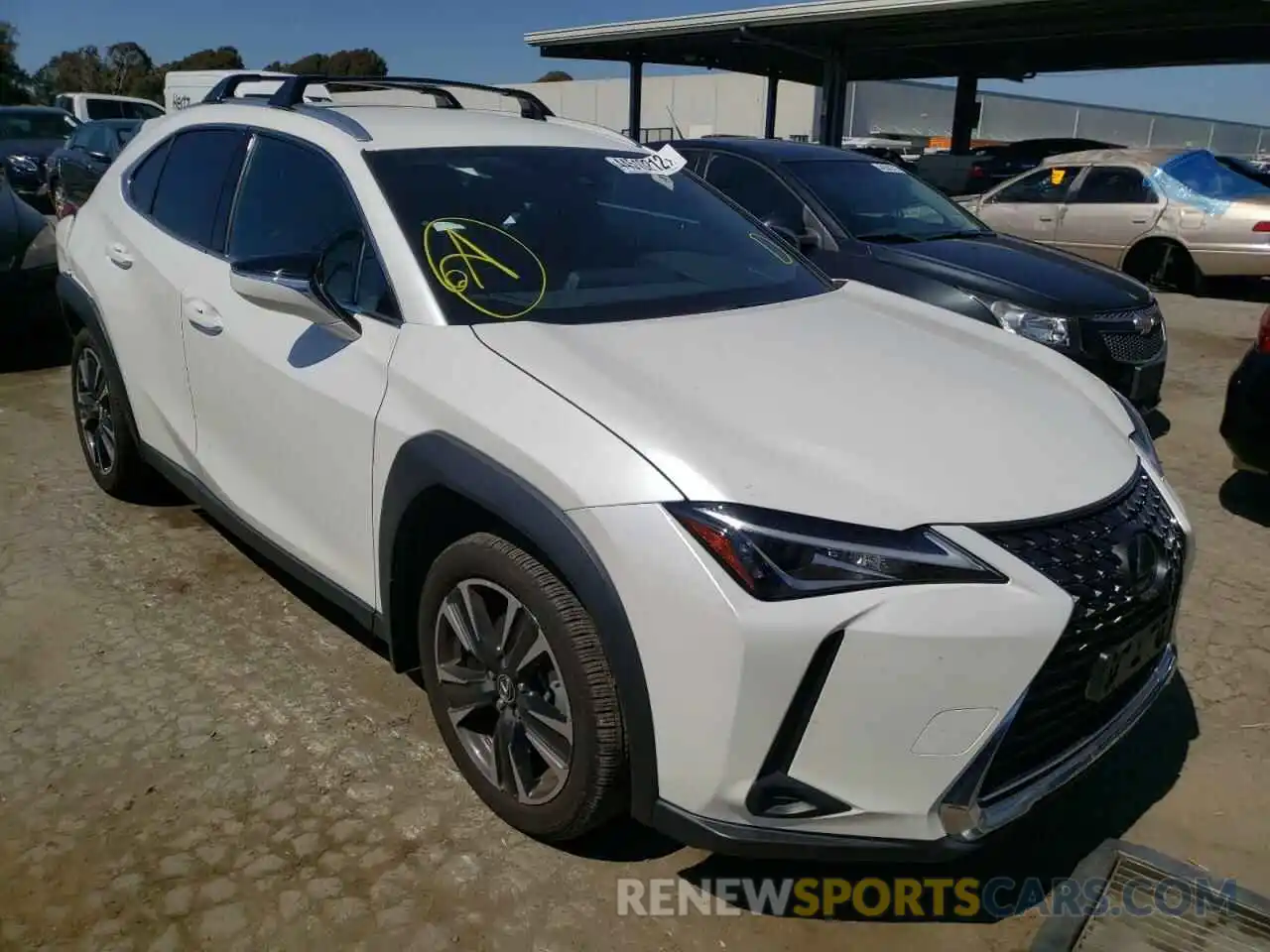 1 Фотография поврежденного автомобиля JTHX3JBH7L2029081 LEXUS UX 200 2020