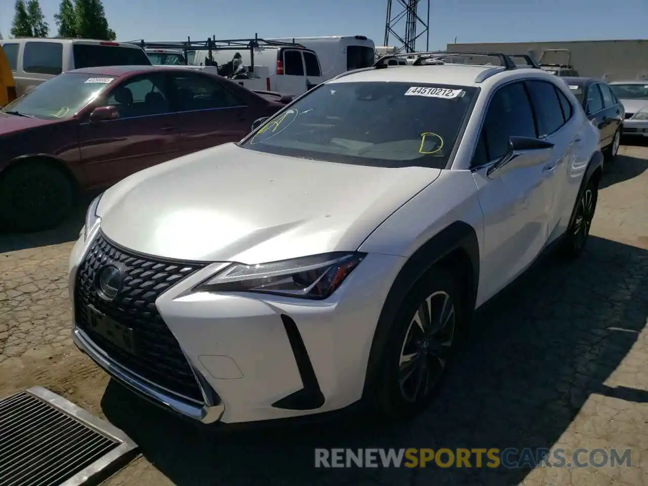 2 Фотография поврежденного автомобиля JTHX3JBH7L2029081 LEXUS UX 200 2020