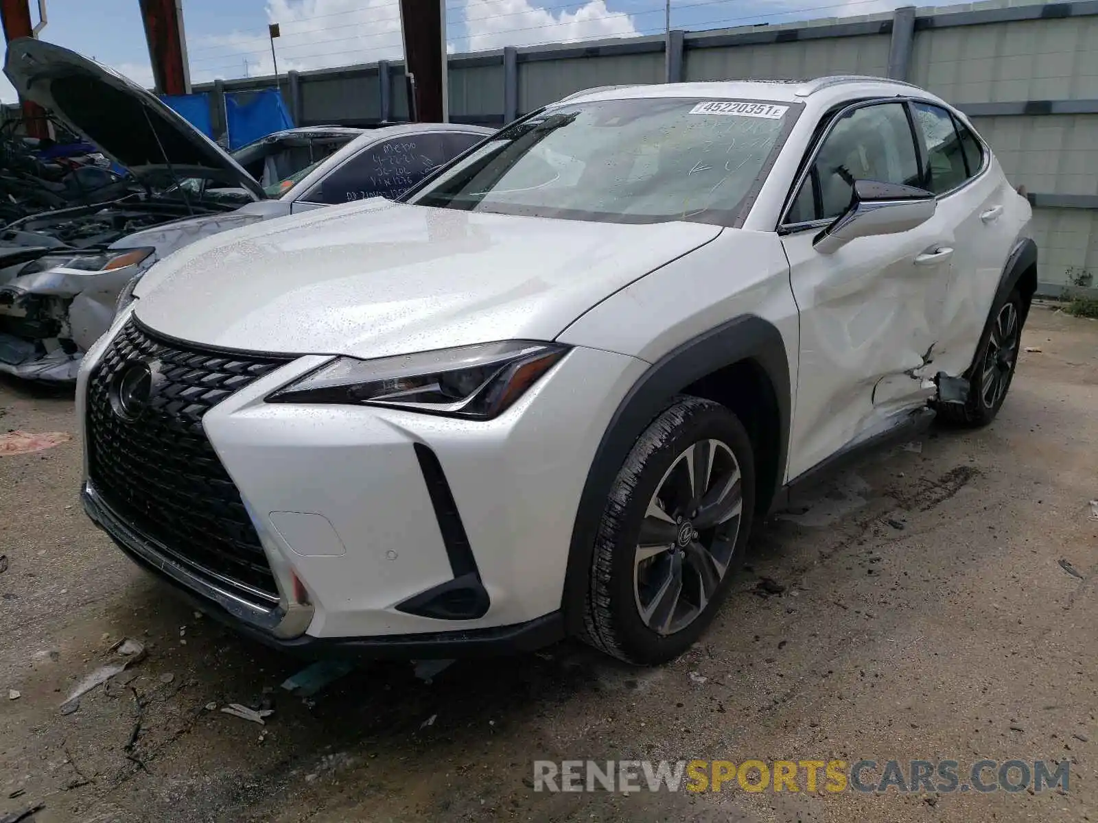 2 Фотография поврежденного автомобиля JTHP3JBH0M2037900 LEXUS UX 200 2021