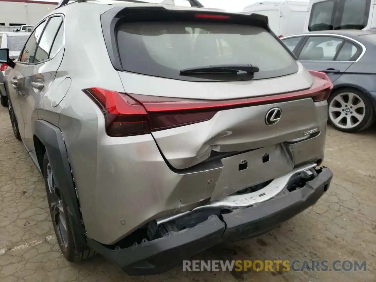 9 Фотография поврежденного автомобиля JTHX3JBH5M2045197 LEXUS UX 200 2021