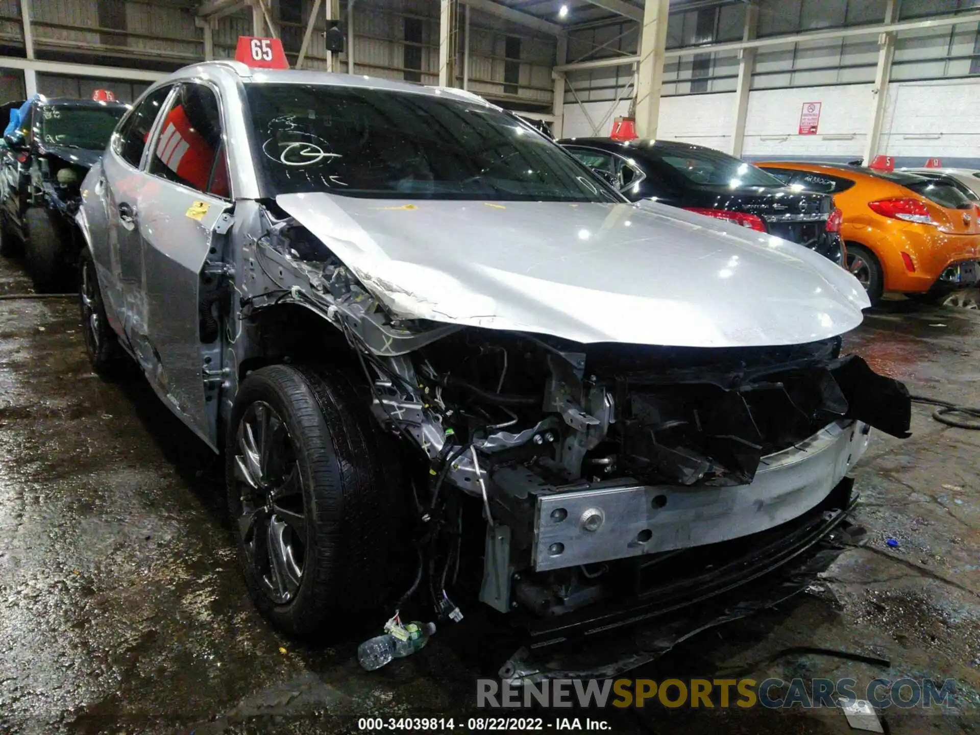 1 Photograph of a damaged car 00HY3JBH6K2006250 LEXUS UX 2019