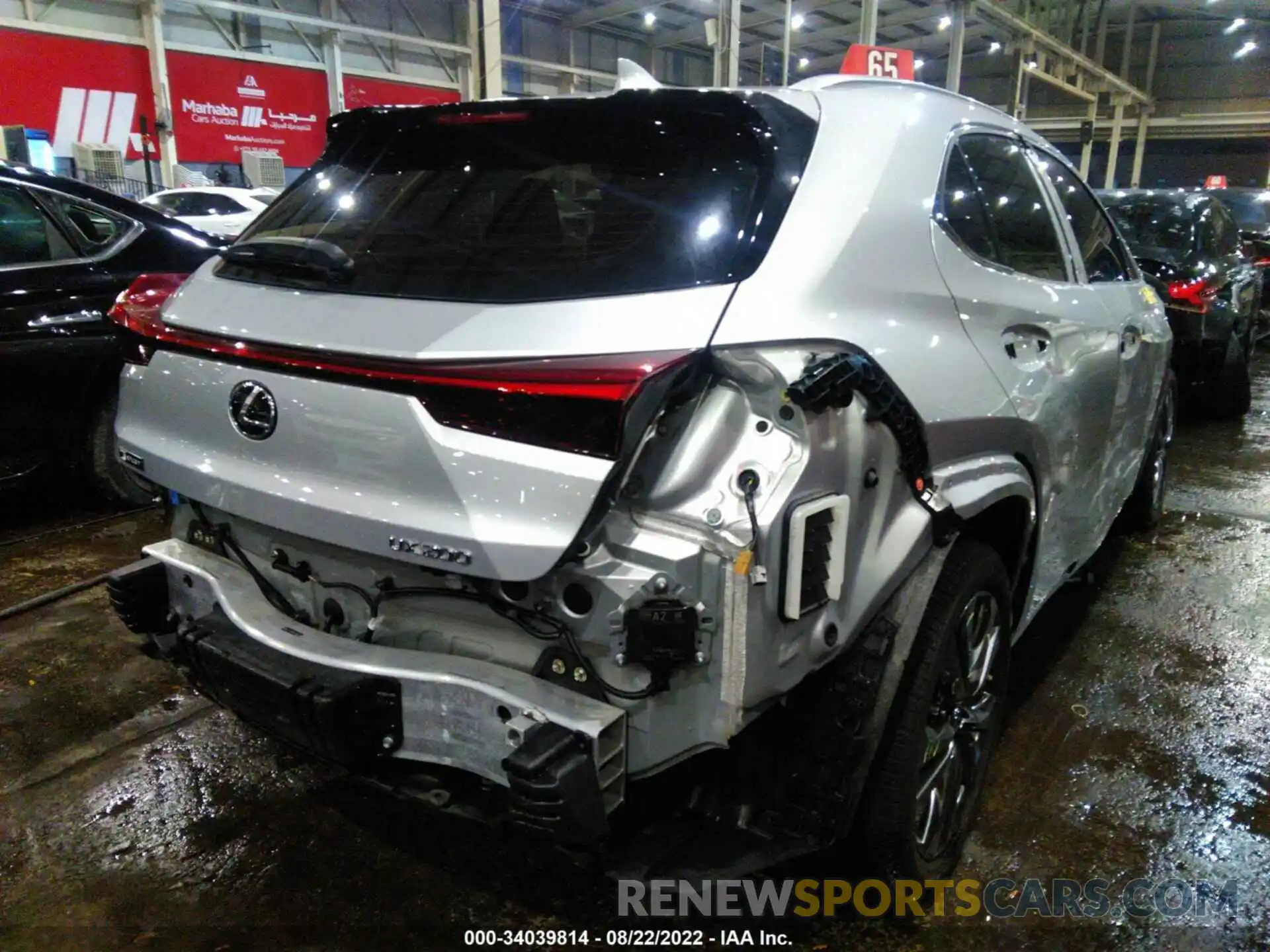 4 Photograph of a damaged car 00HY3JBH6K2006250 LEXUS UX 2019