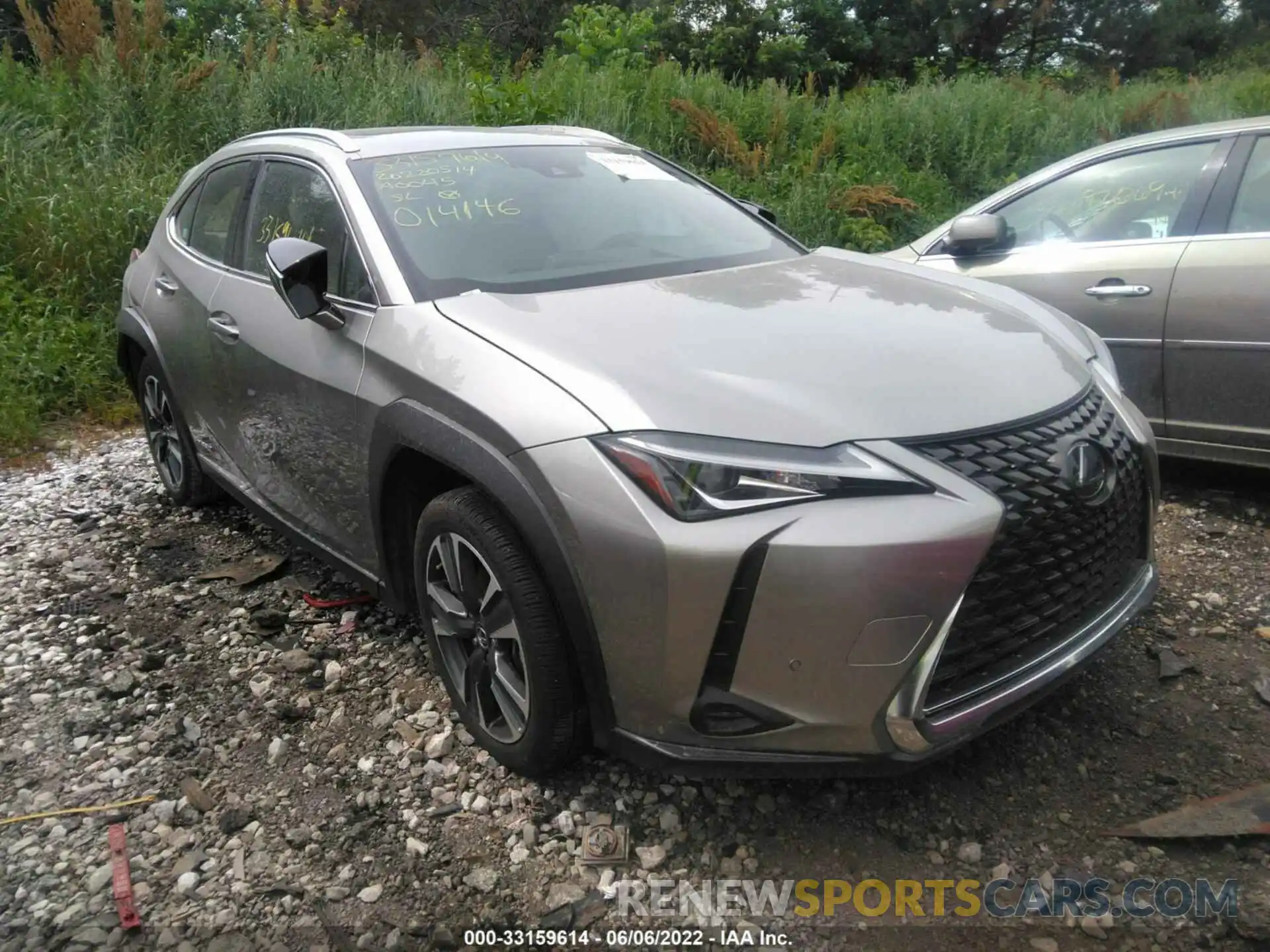 1 Photograph of a damaged car JTHU9JBH0K2014146 LEXUS UX 2019