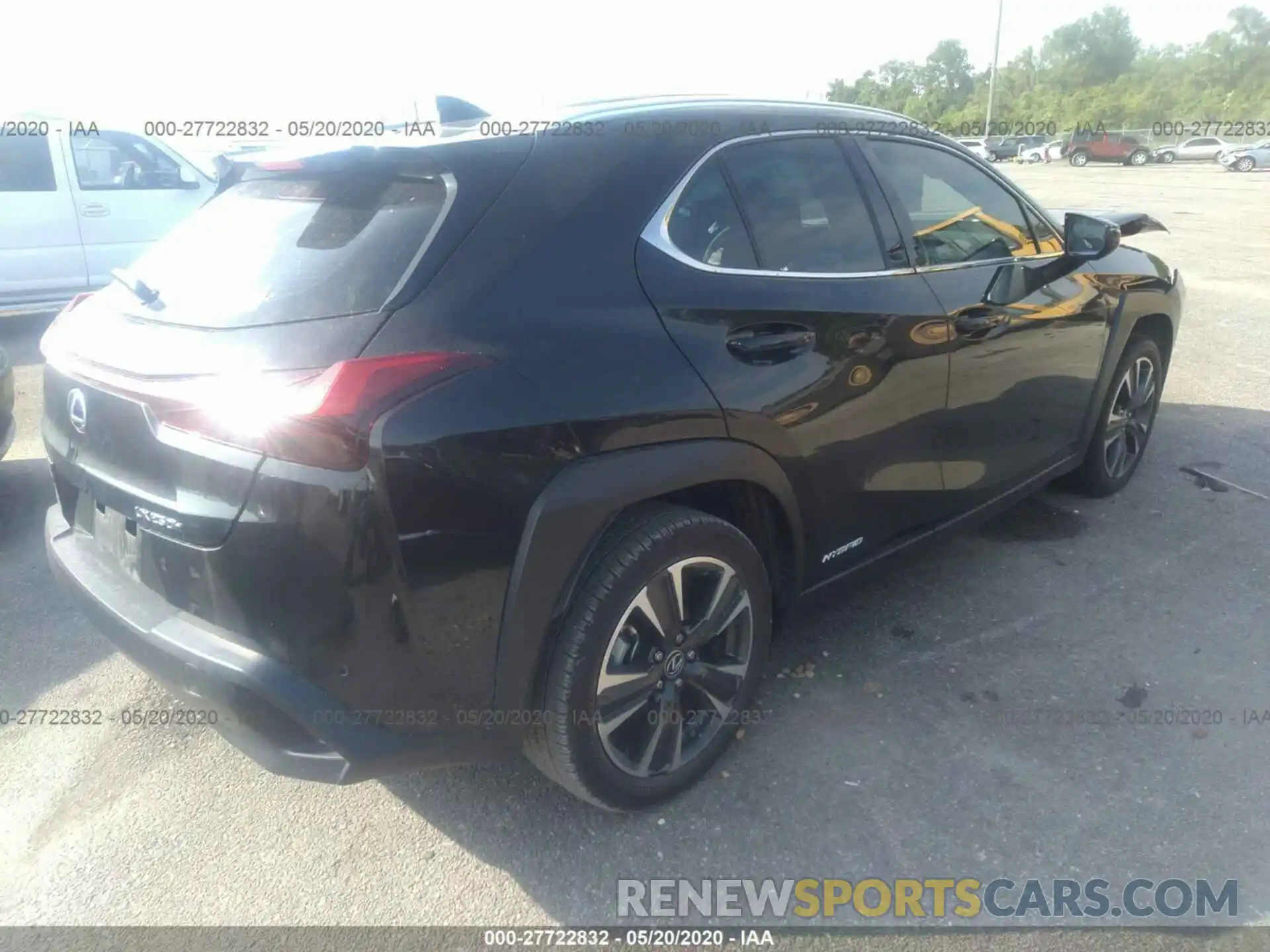 4 Photograph of a damaged car JTHU9JBH0K2015605 LEXUS UX 2019