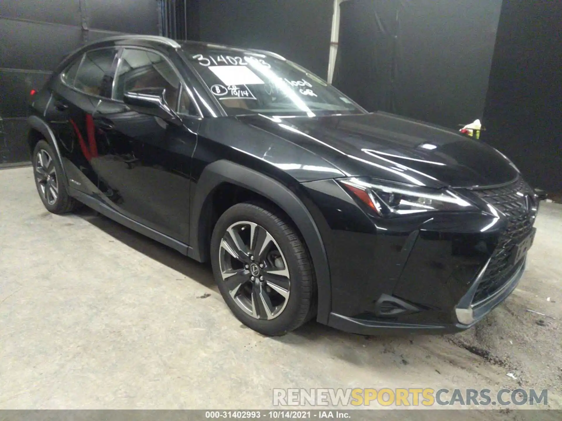 1 Photograph of a damaged car JTHU9JBH2K2007134 LEXUS UX 2019