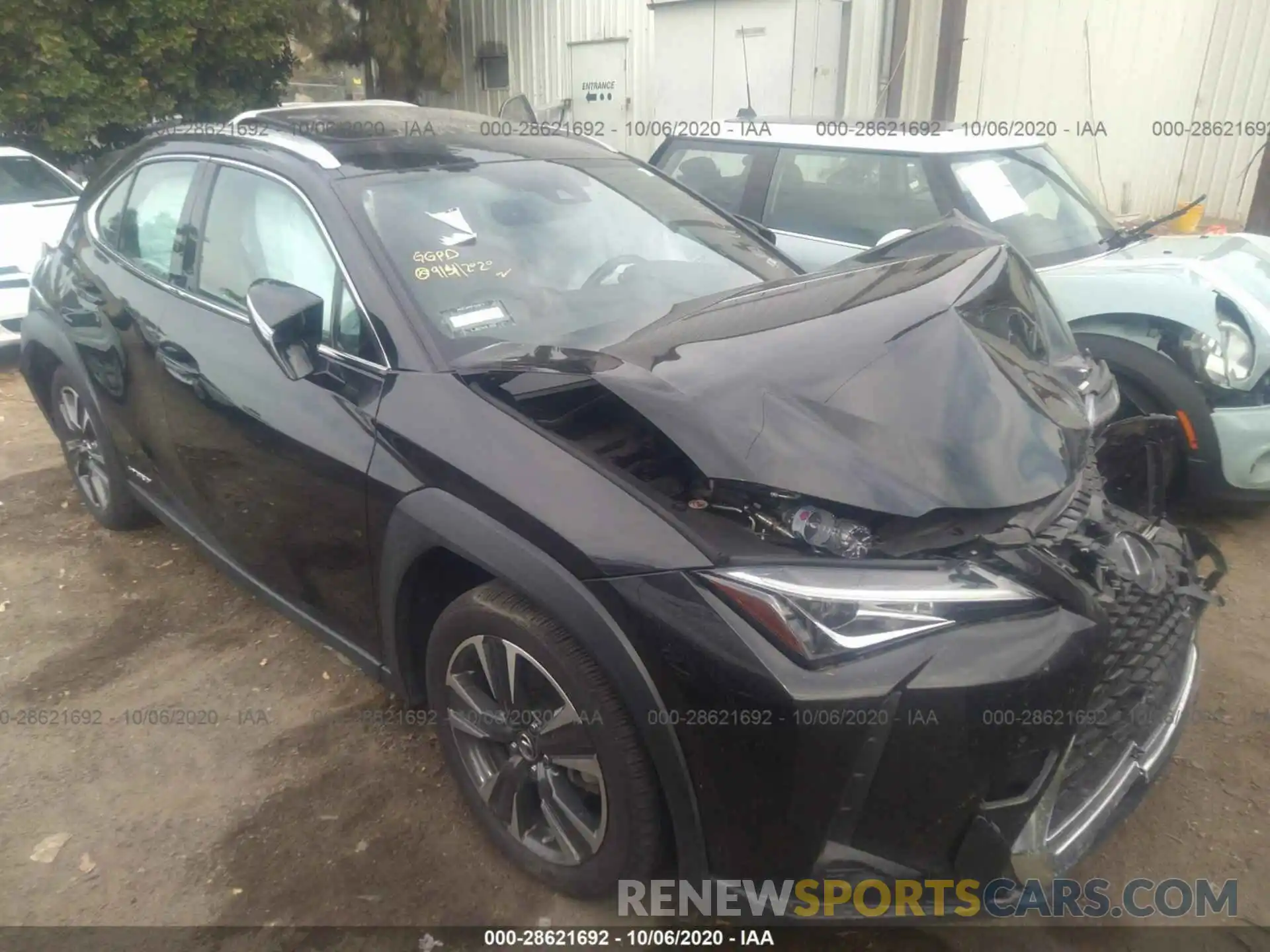 1 Photograph of a damaged car JTHU9JBH2K2011104 LEXUS UX 2019