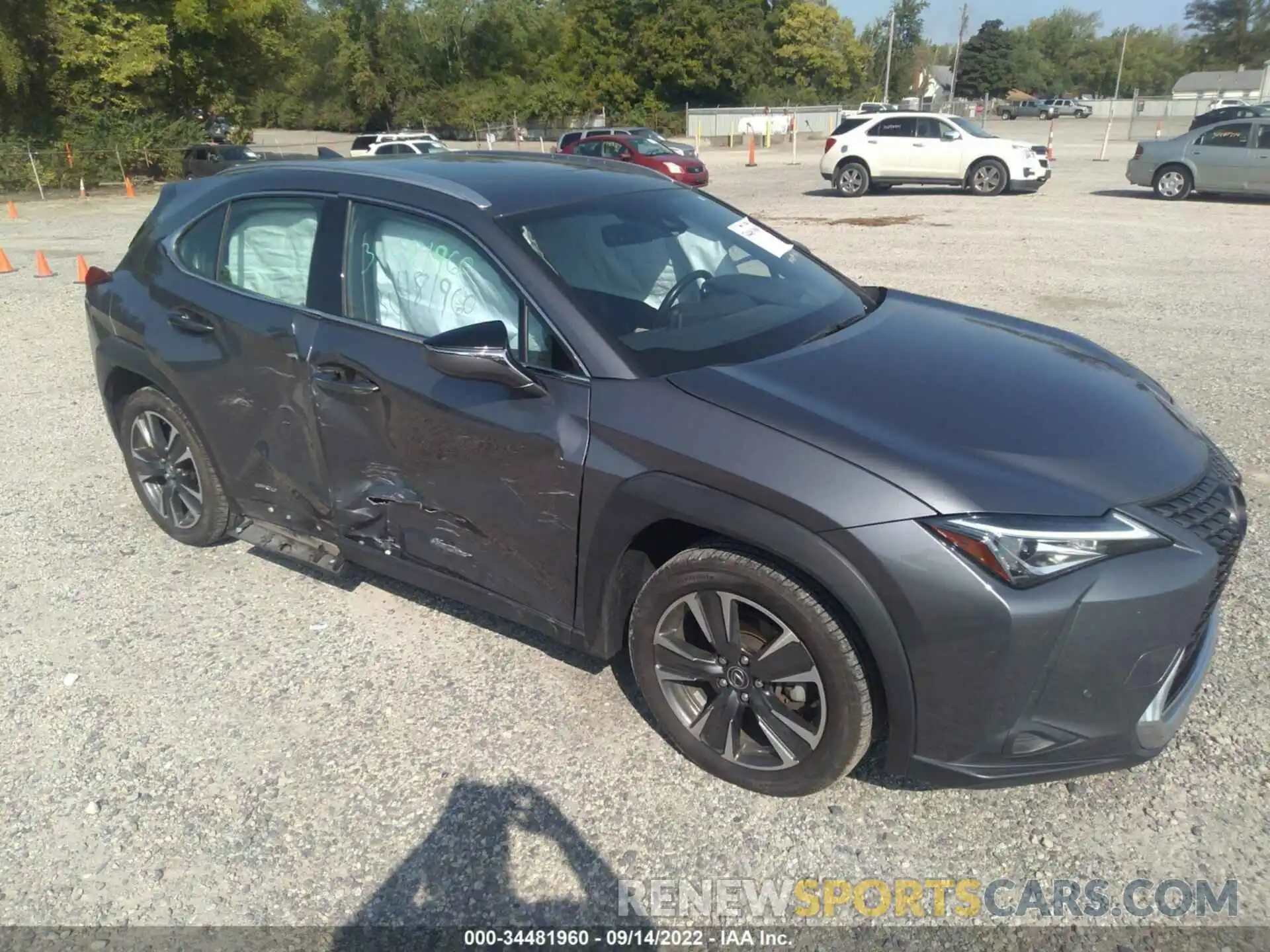 1 Photograph of a damaged car JTHU9JBH3K2012150 LEXUS UX 2019