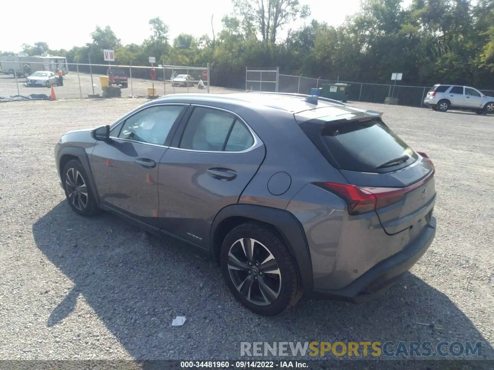 3 Photograph of a damaged car JTHU9JBH3K2012150 LEXUS UX 2019