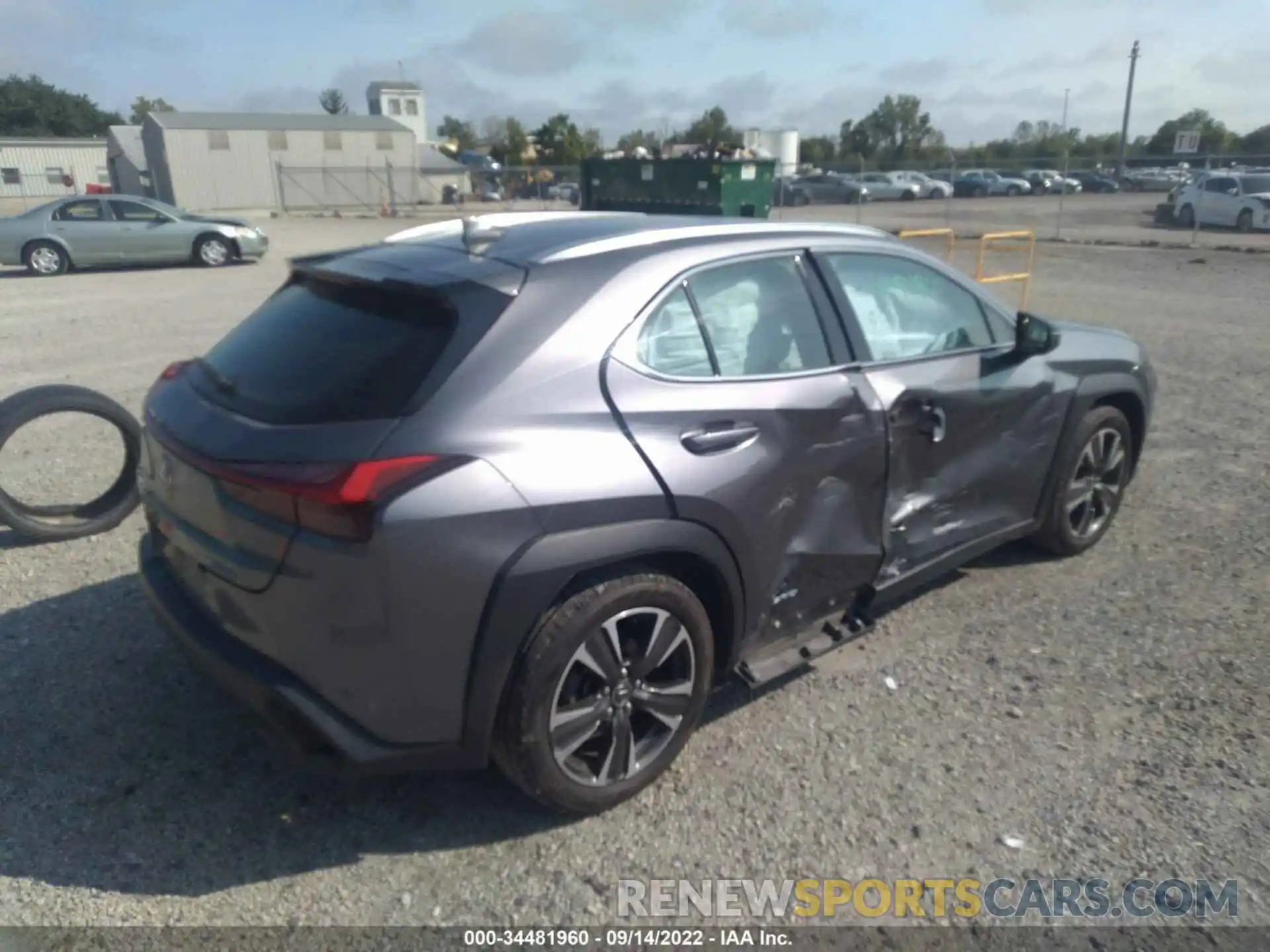 4 Photograph of a damaged car JTHU9JBH3K2012150 LEXUS UX 2019