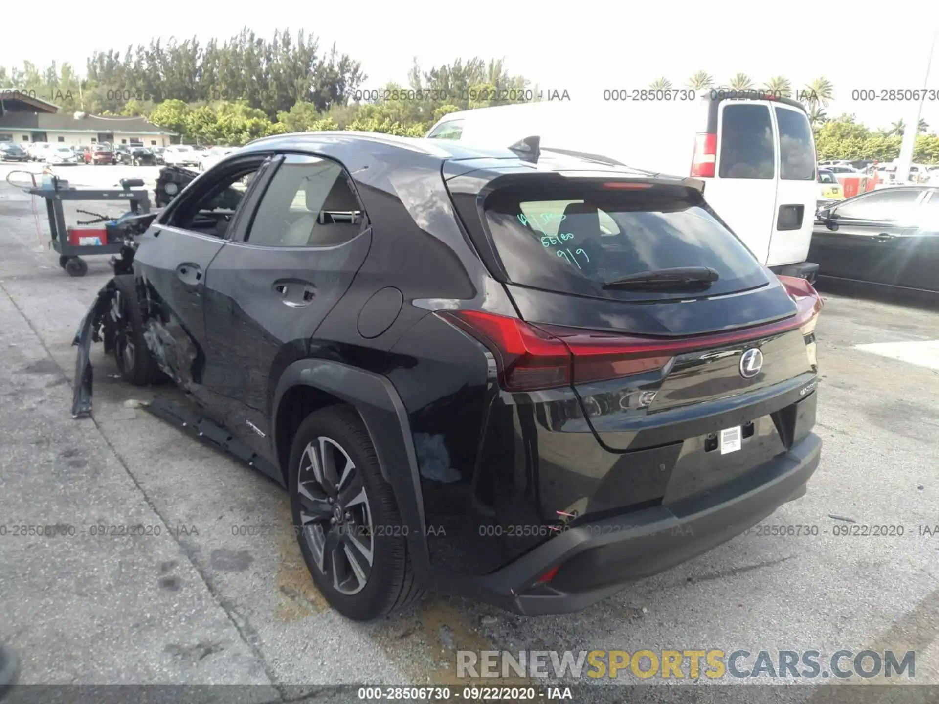 3 Photograph of a damaged car JTHU9JBH4K2006454 LEXUS UX 2019