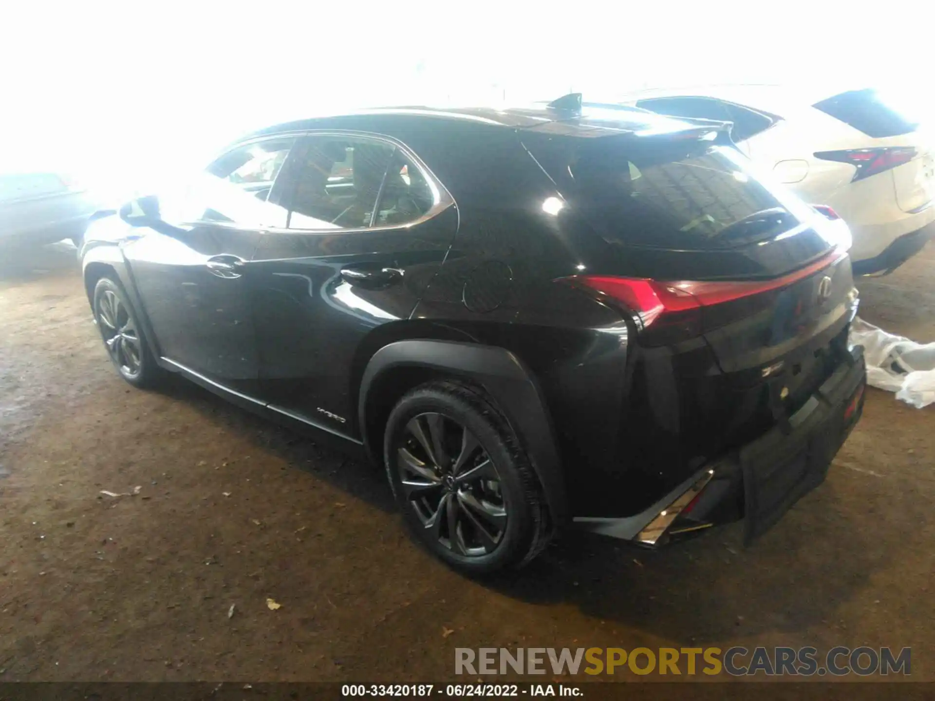 3 Фотография поврежденного автомобиля JTHU9JBH5K2002056 LEXUS UX 2019