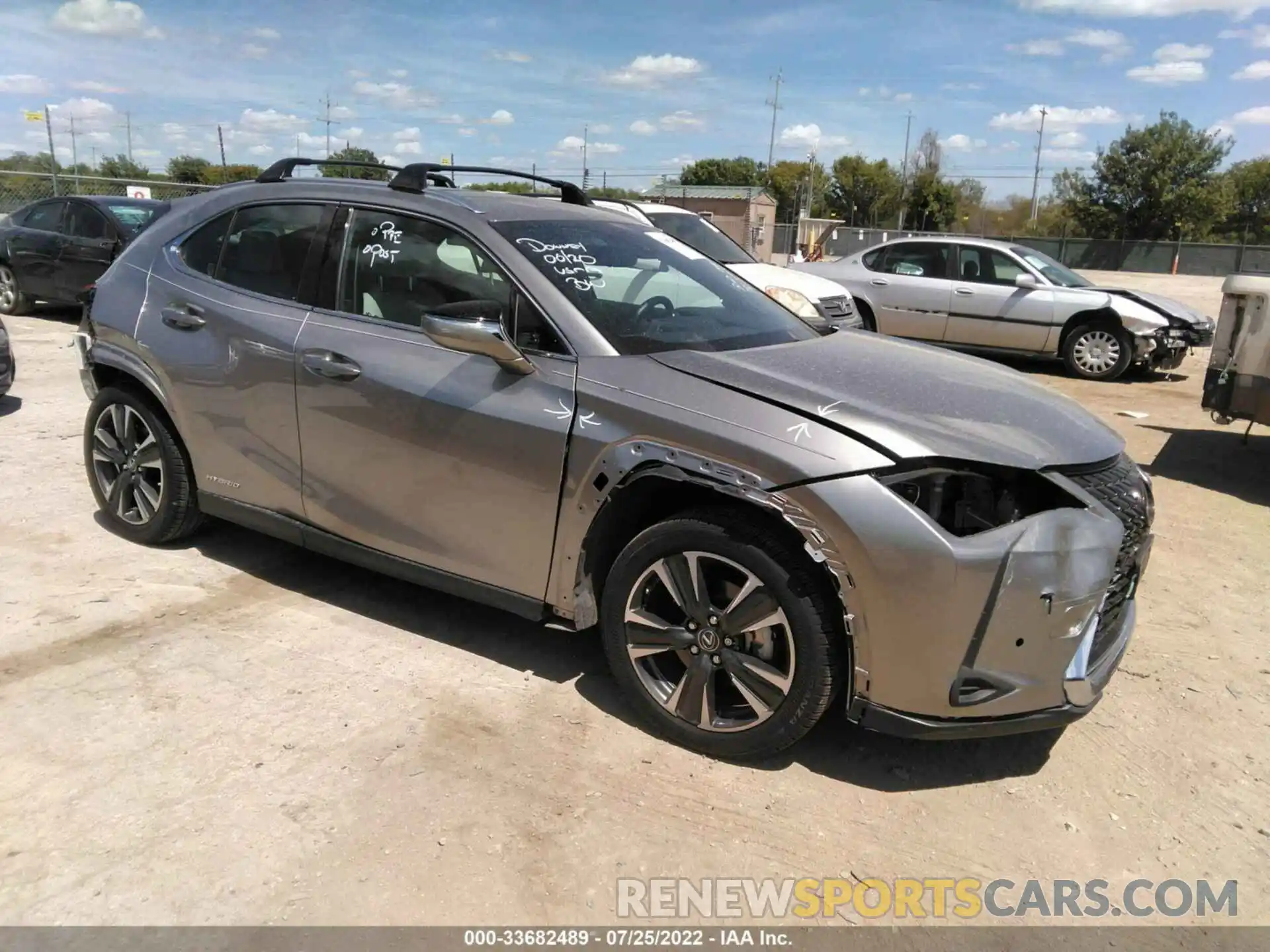 1 Photograph of a damaged car JTHU9JBH5K2019195 LEXUS UX 2019