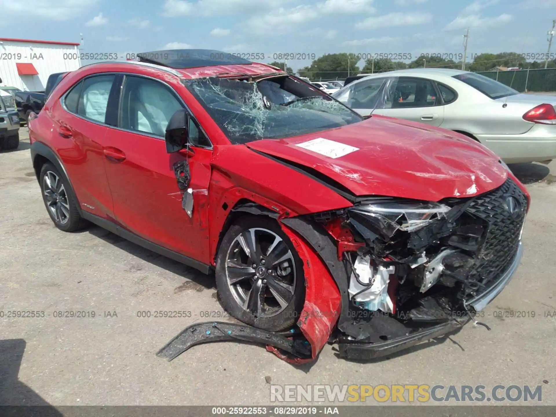 1 Photograph of a damaged car JTHU9JBH6K2009484 LEXUS UX 2019