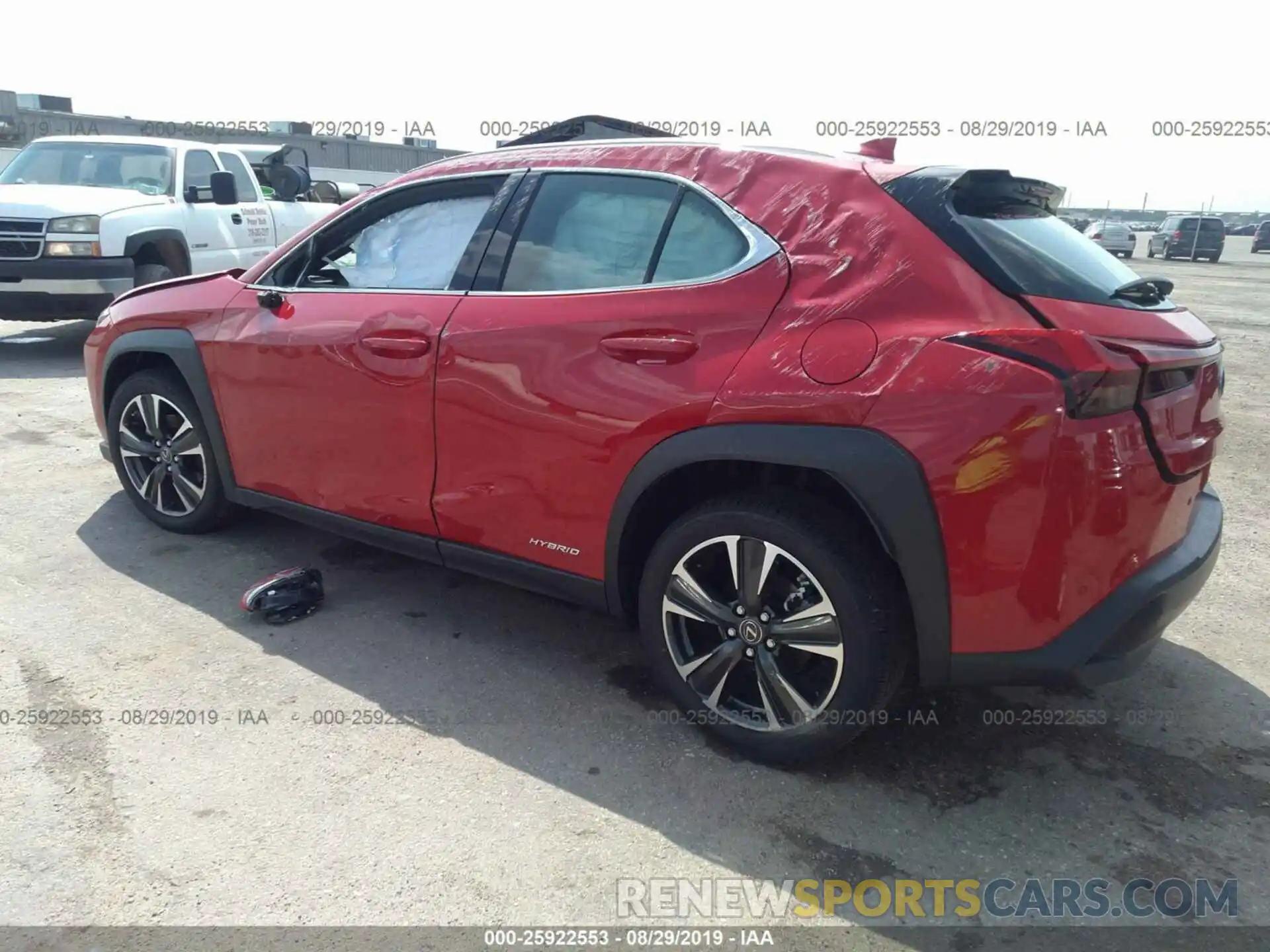 3 Фотография поврежденного автомобиля JTHU9JBH6K2009484 LEXUS UX 2019