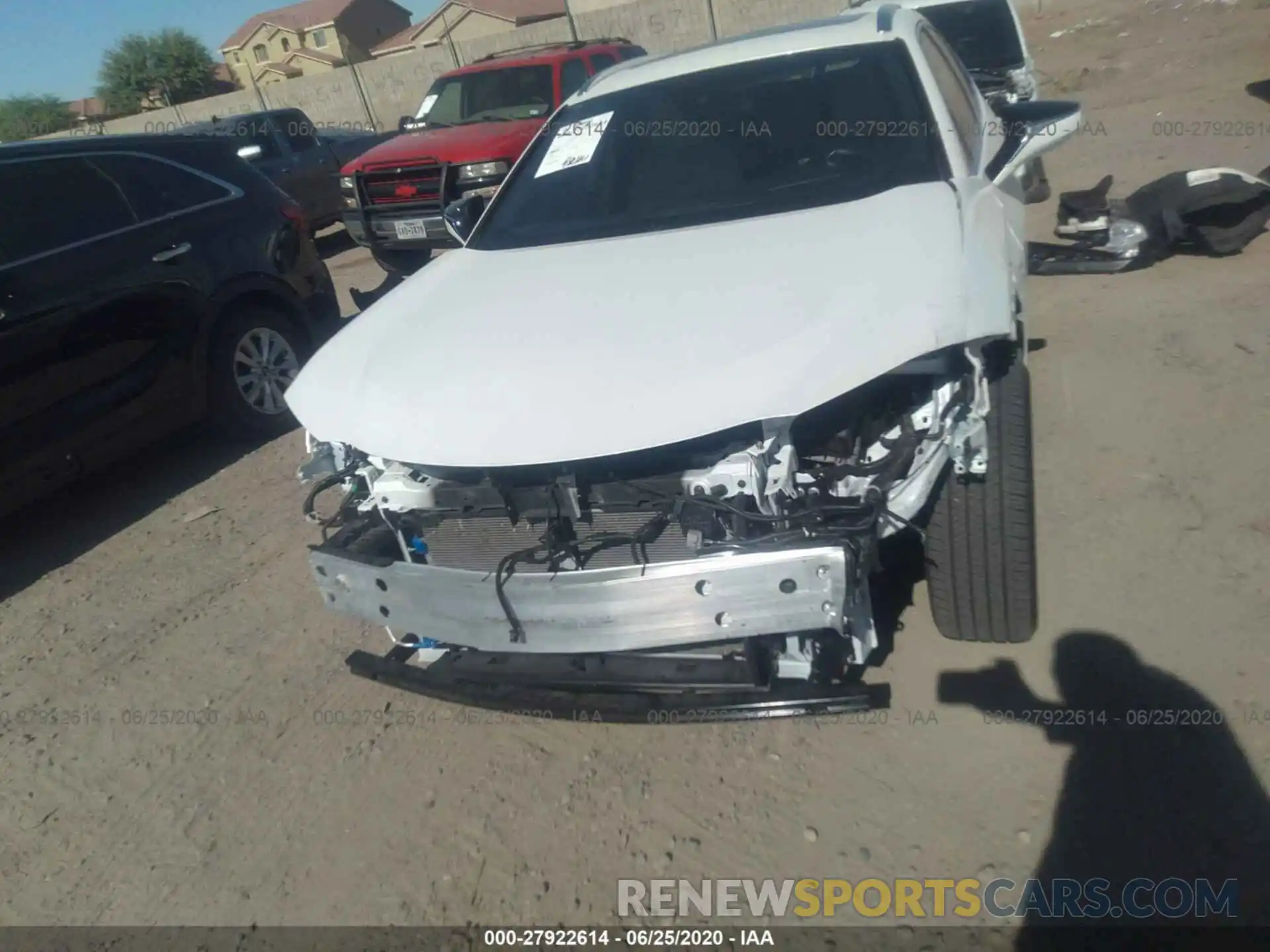 6 Photograph of a damaged car JTHU9JBH7K2007775 LEXUS UX 2019