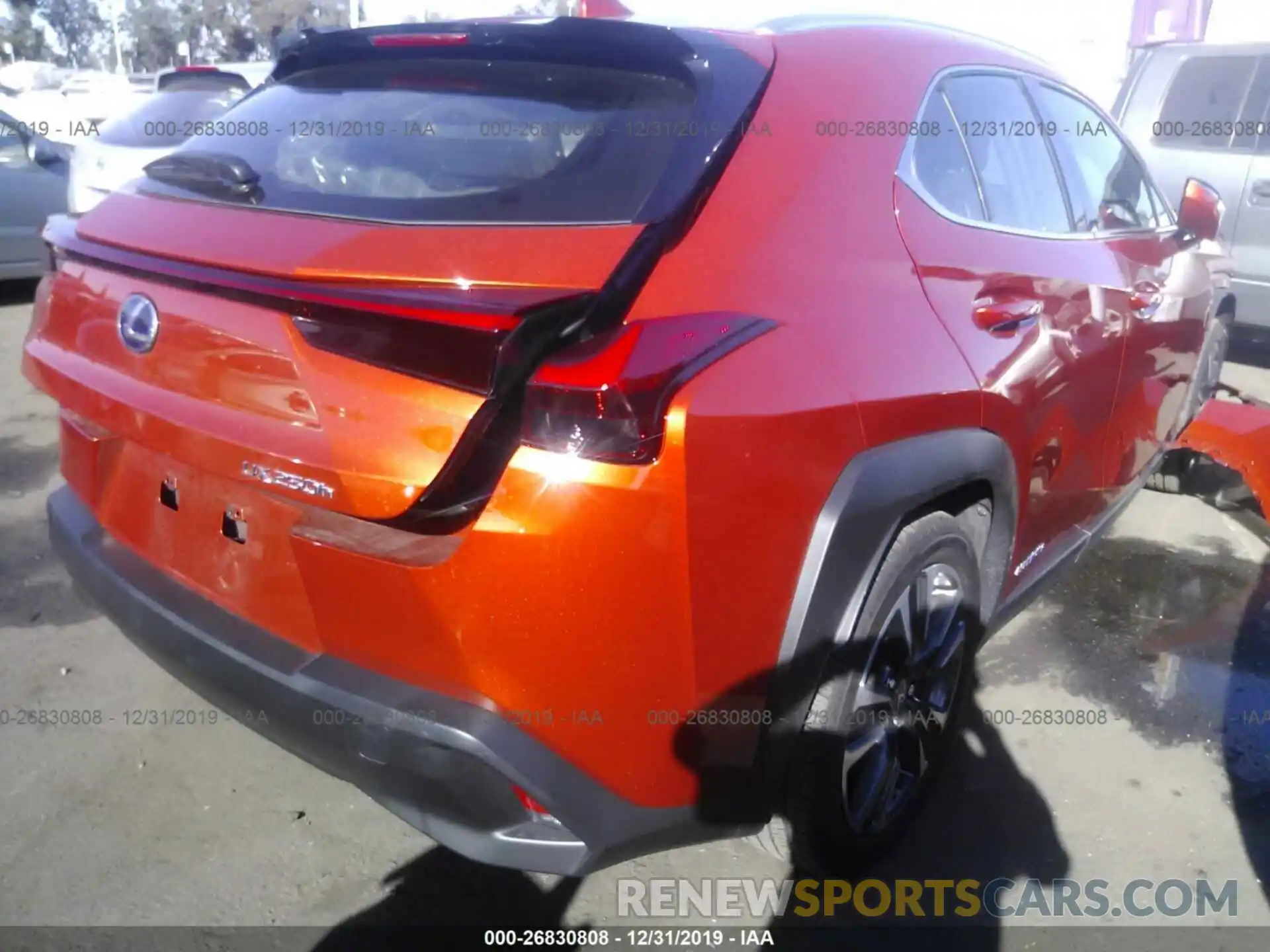 4 Фотография поврежденного автомобиля JTHU9JBH8K2009857 LEXUS UX 2019