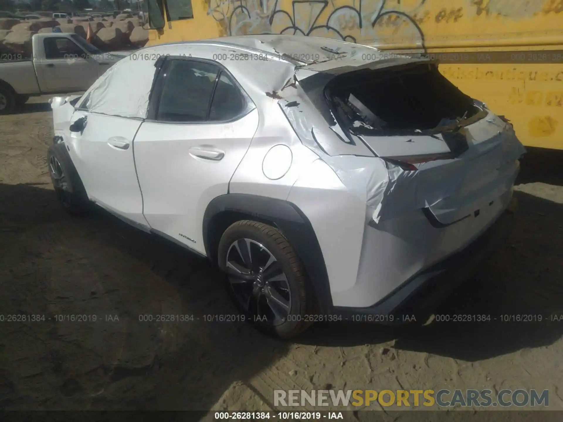 3 Фотография поврежденного автомобиля JTHU9JBH9K2004375 LEXUS UX 2019