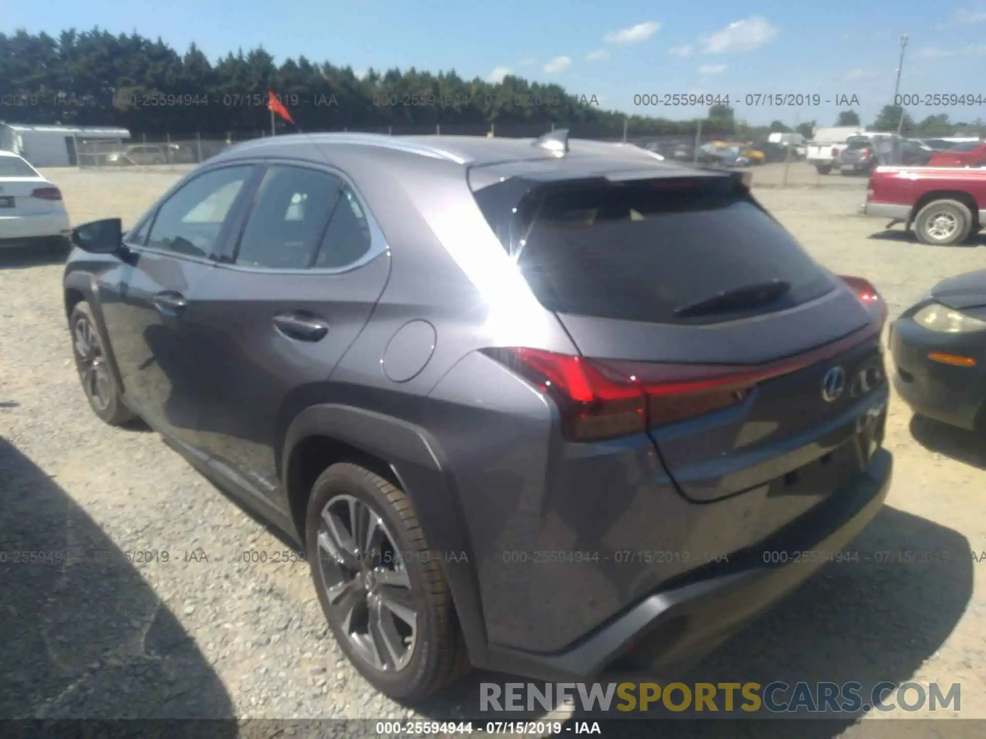 3 Фотография поврежденного автомобиля JTHU9JBH9K2009463 LEXUS UX 2019