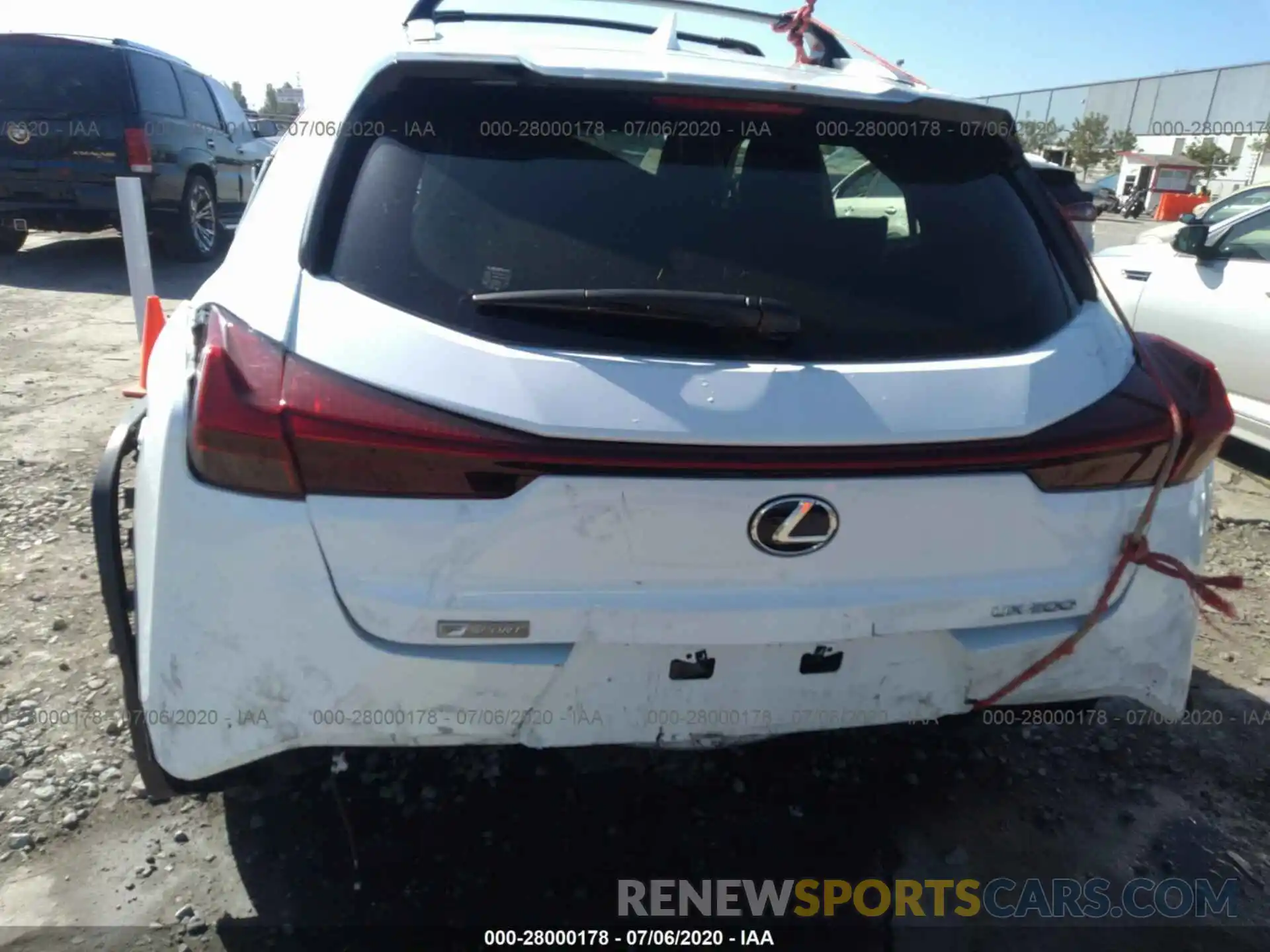 6 Photograph of a damaged car JTHY3JBH0K2006633 LEXUS UX 2019