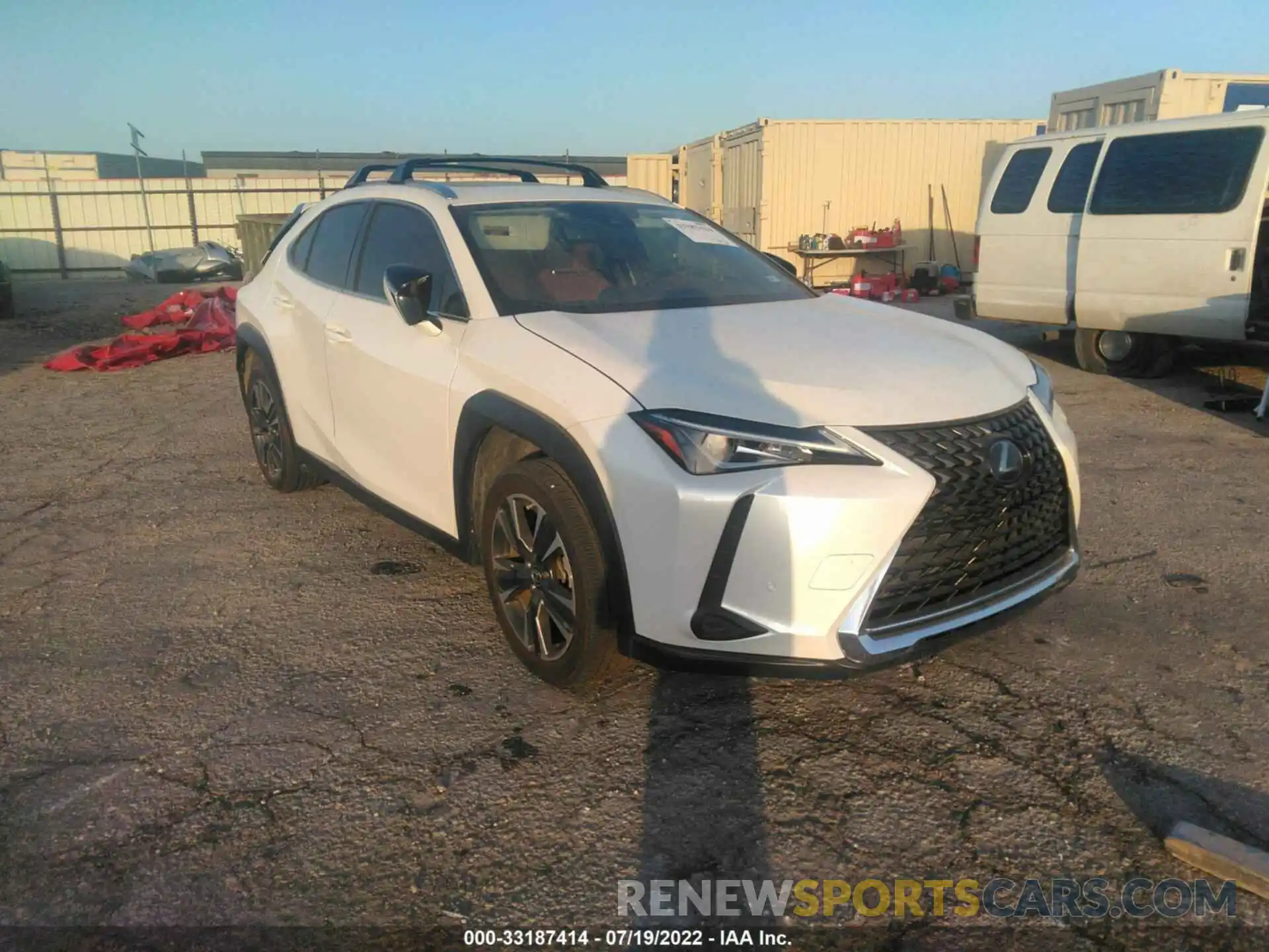 1 Photograph of a damaged car JTHY3JBH1K2002025 LEXUS UX 2019