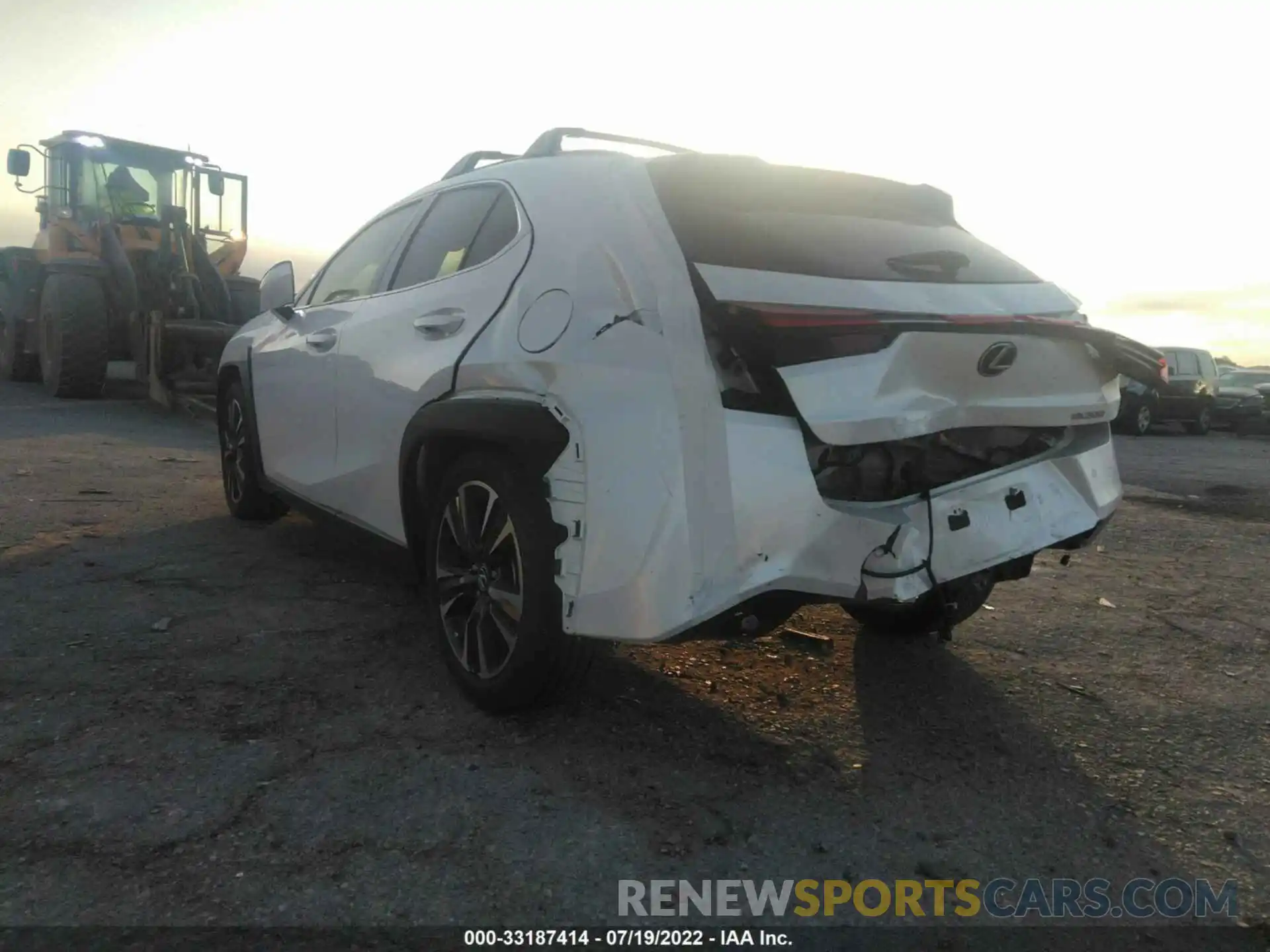 3 Photograph of a damaged car JTHY3JBH1K2002025 LEXUS UX 2019