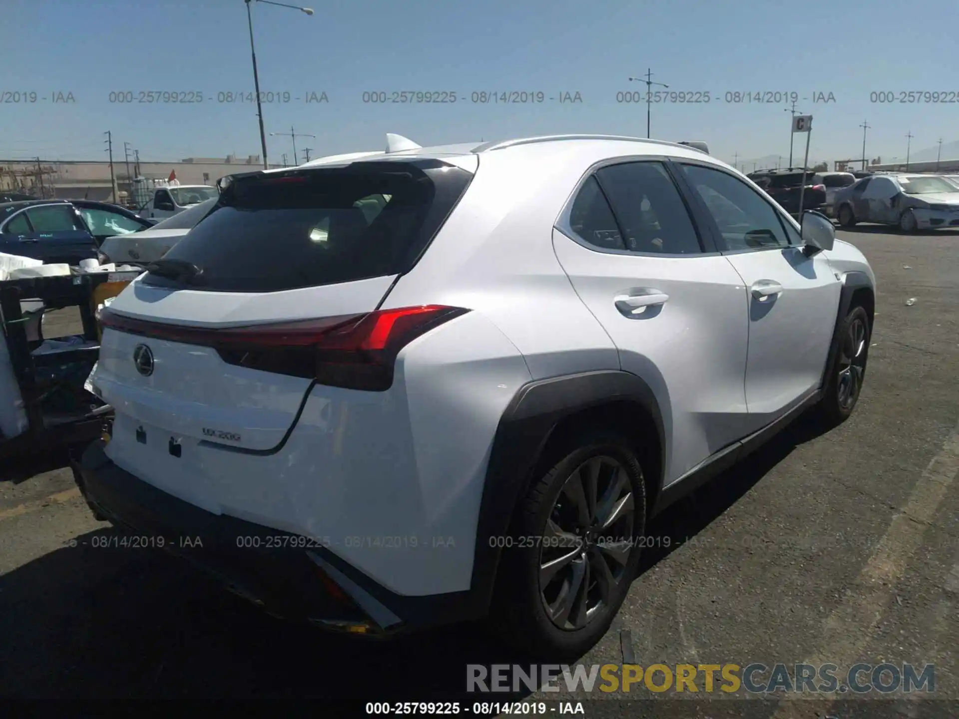 4 Фотография поврежденного автомобиля JTHY3JBH1K2002395 LEXUS UX 2019