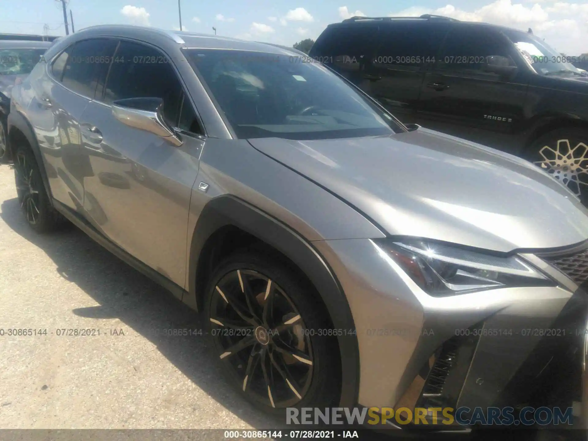 1 Photograph of a damaged car JTHY3JBH1K2003711 LEXUS UX 2019