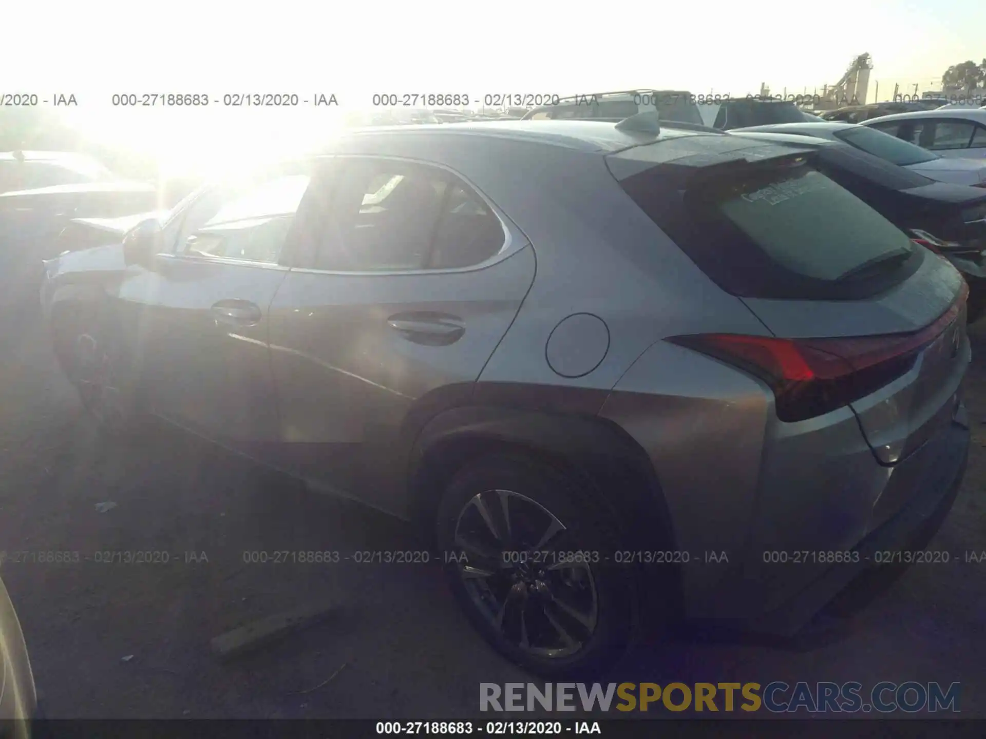 3 Photograph of a damaged car JTHY3JBH1K2016815 LEXUS UX 2019