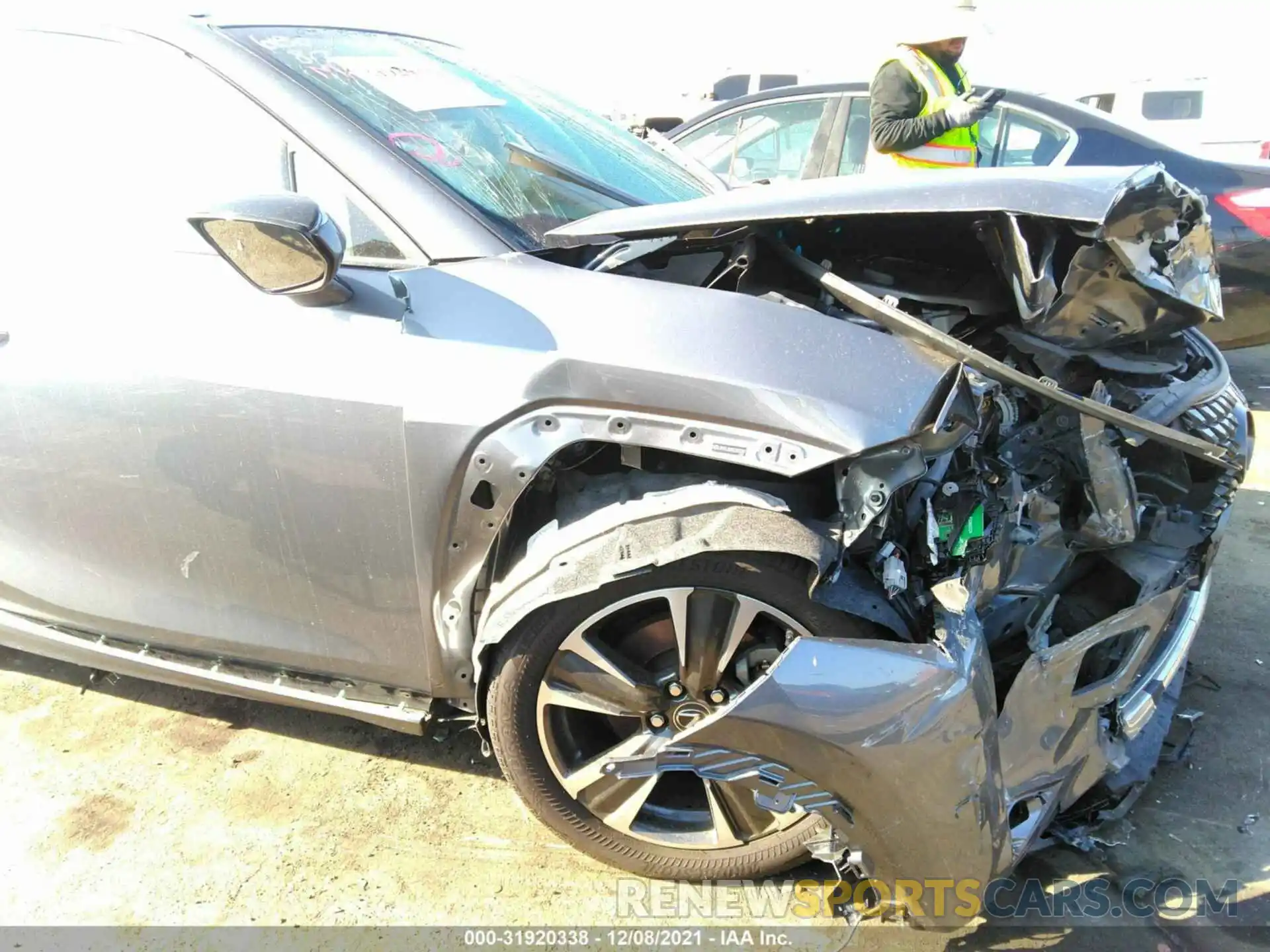 6 Photograph of a damaged car JTHY3JBH3K2007341 LEXUS UX 2019