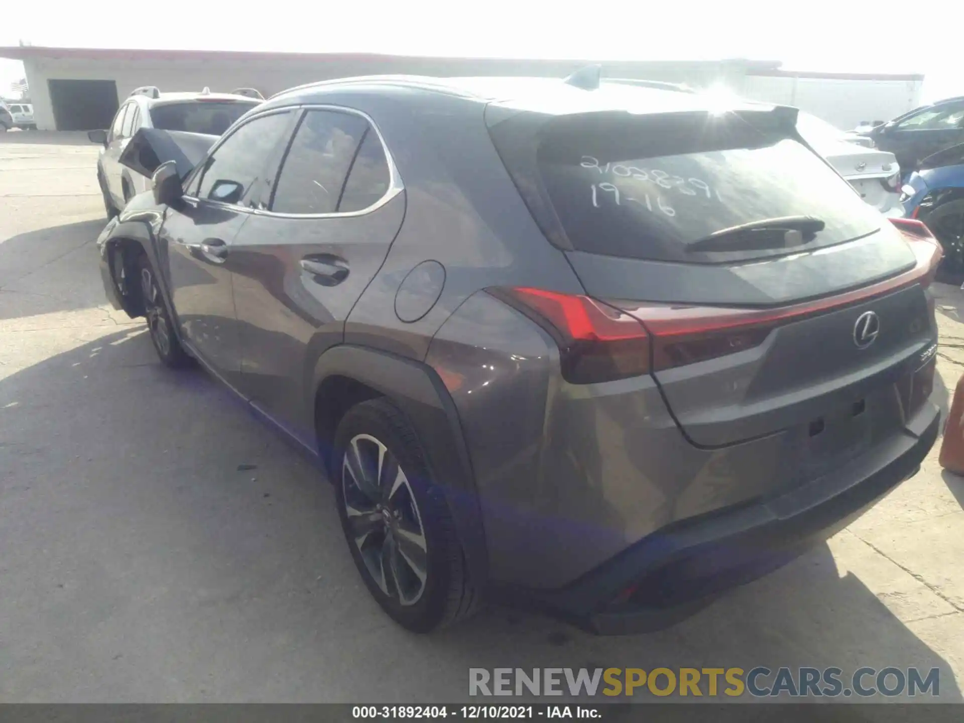 3 Photograph of a damaged car JTHY3JBH4K2013472 LEXUS UX 2019