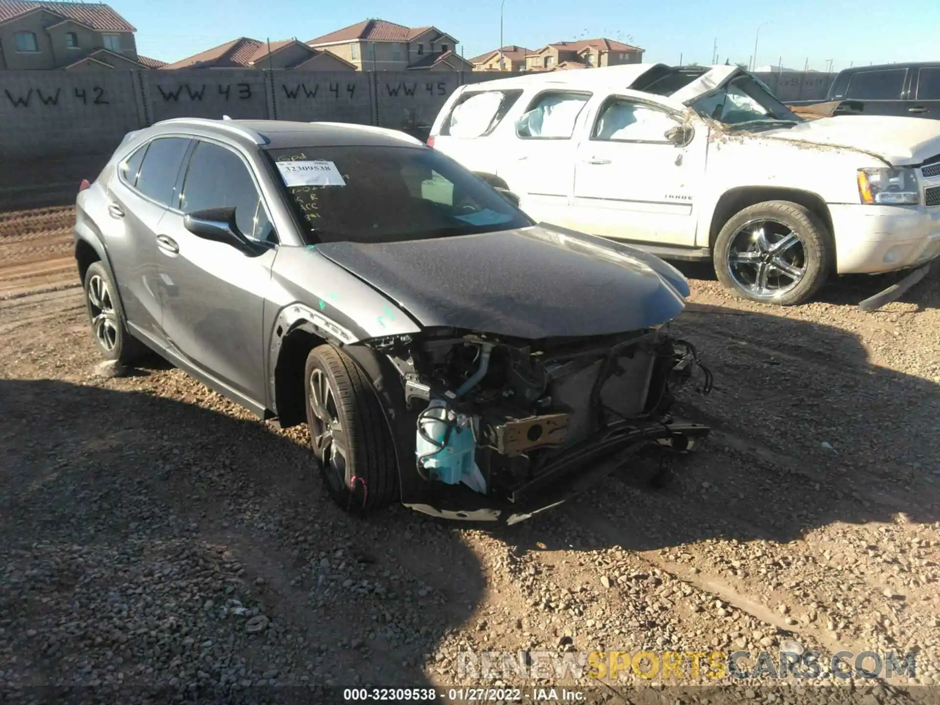 6 Photograph of a damaged car JTHY3JBH4K2015447 LEXUS UX 2019